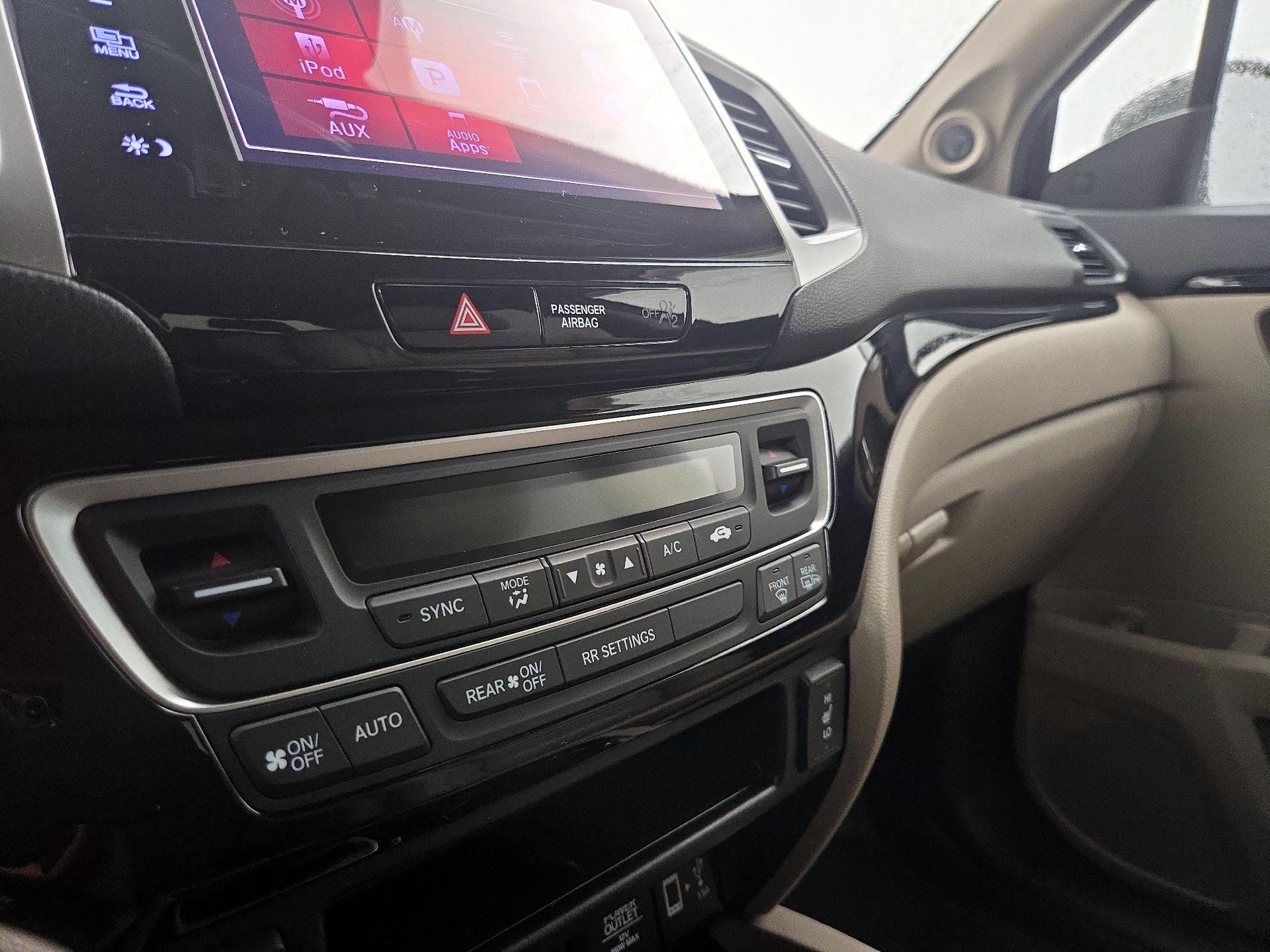 Thumbnail: 2019 Honda Ridgeline - 16