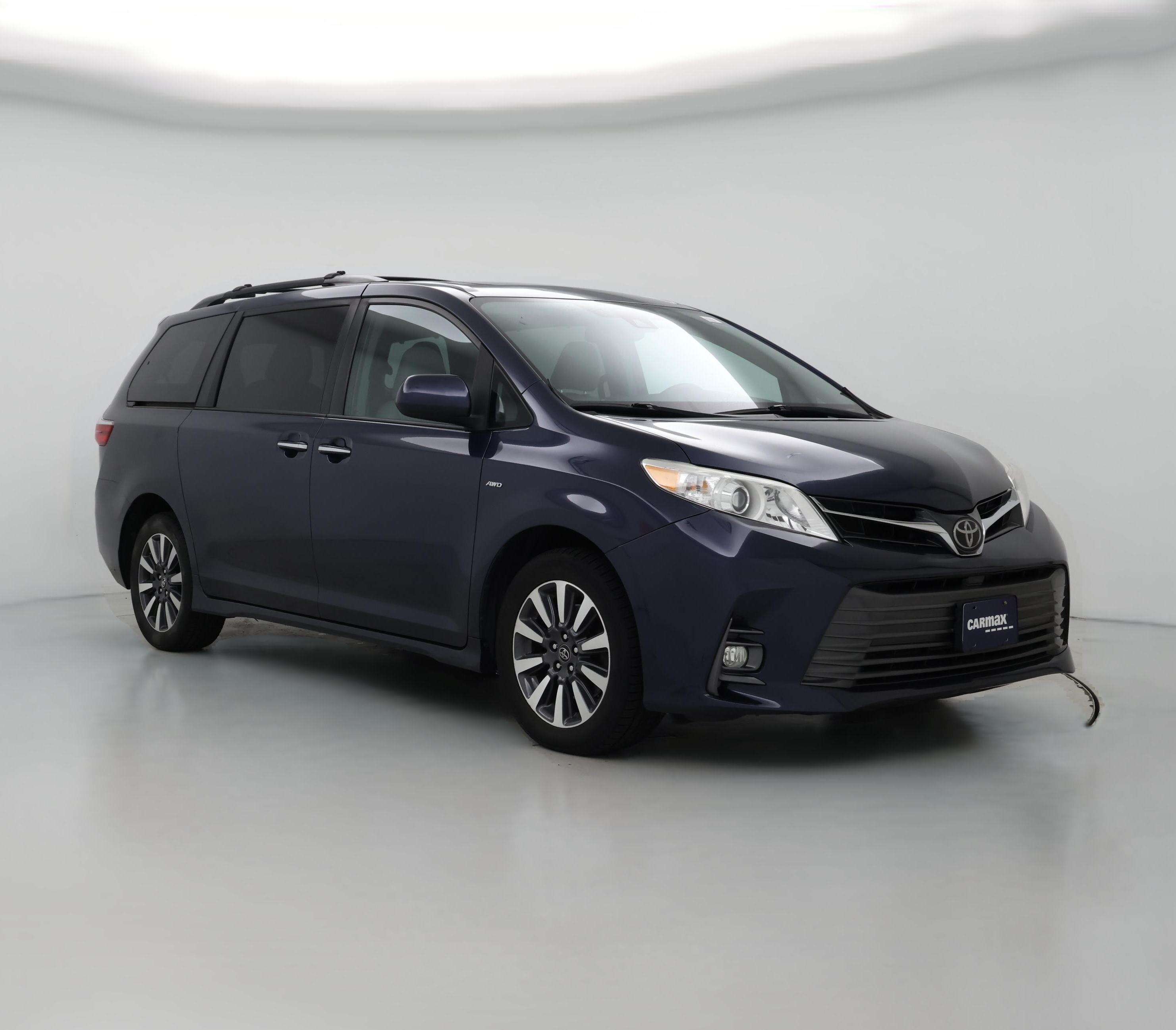 Thumbnail: 2018 Toyota Sienna - 1