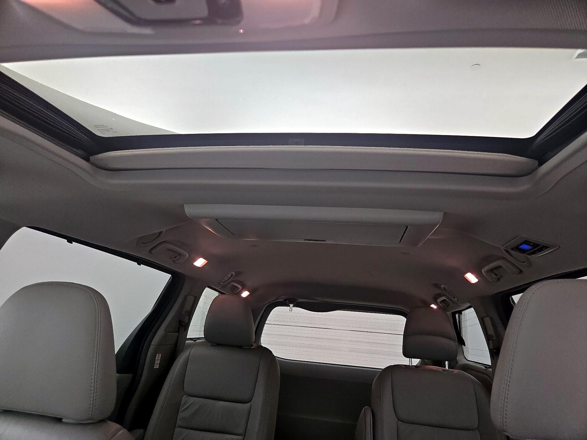 Thumbnail: 2018 Toyota Sienna - 20