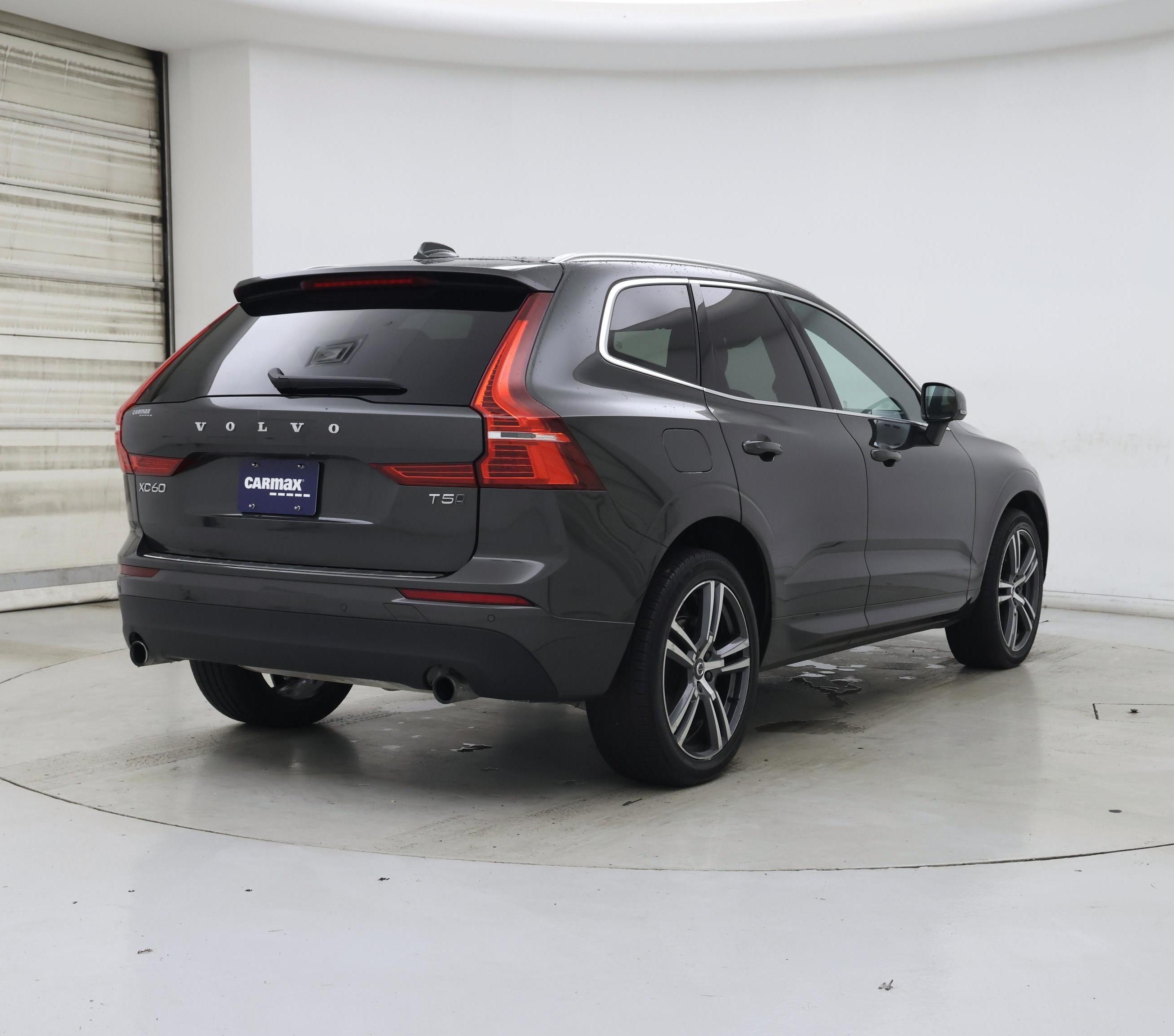 Thumbnail: 2020 Volvo XC60 - 8