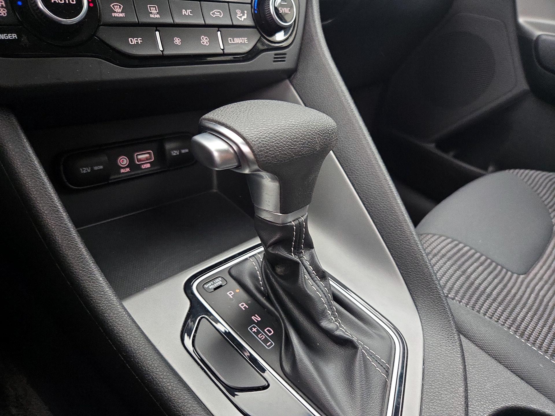 Thumbnail: 2019 Kia Niro - 17