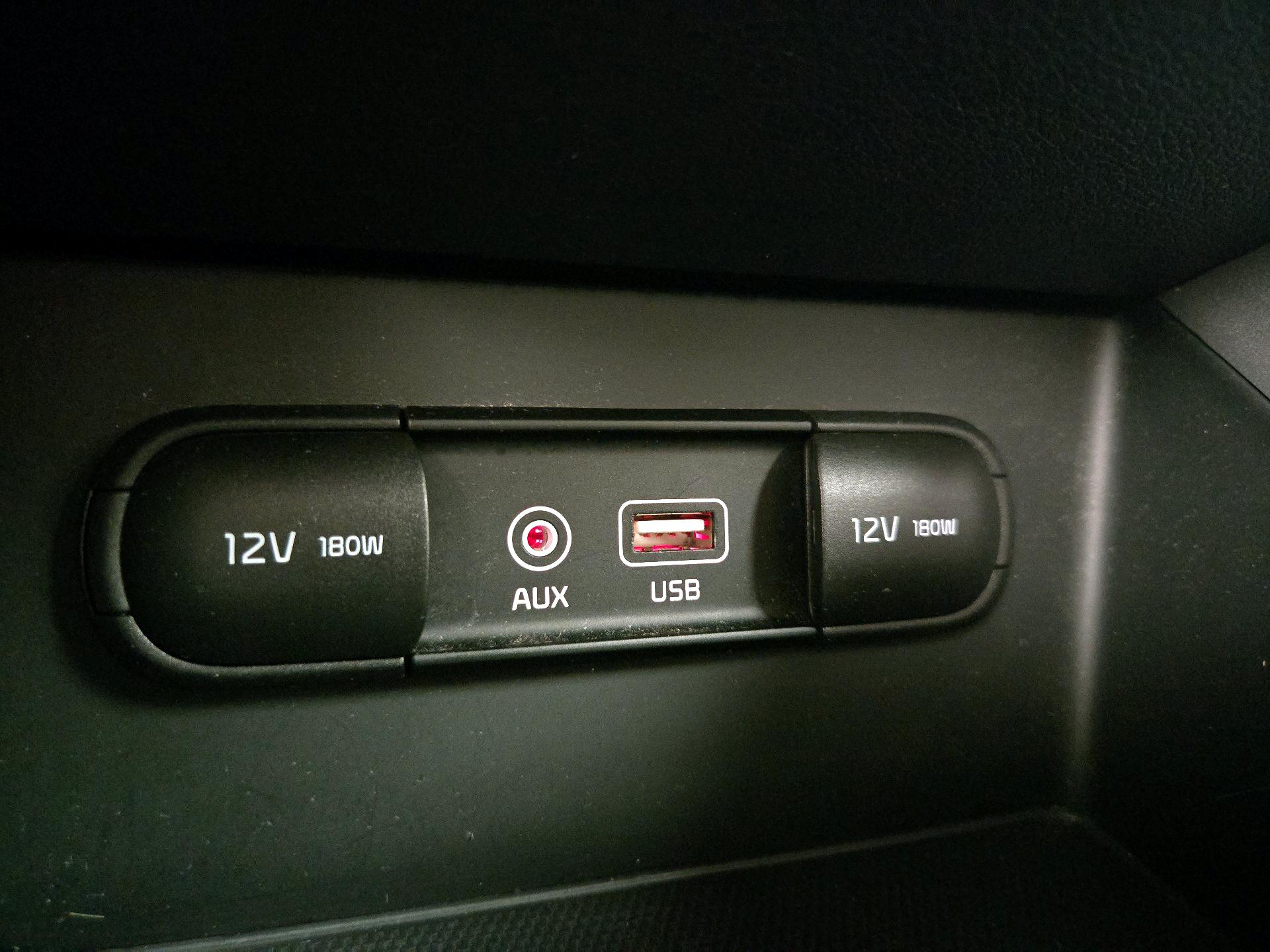 Thumbnail: 2019 Kia Niro - 18