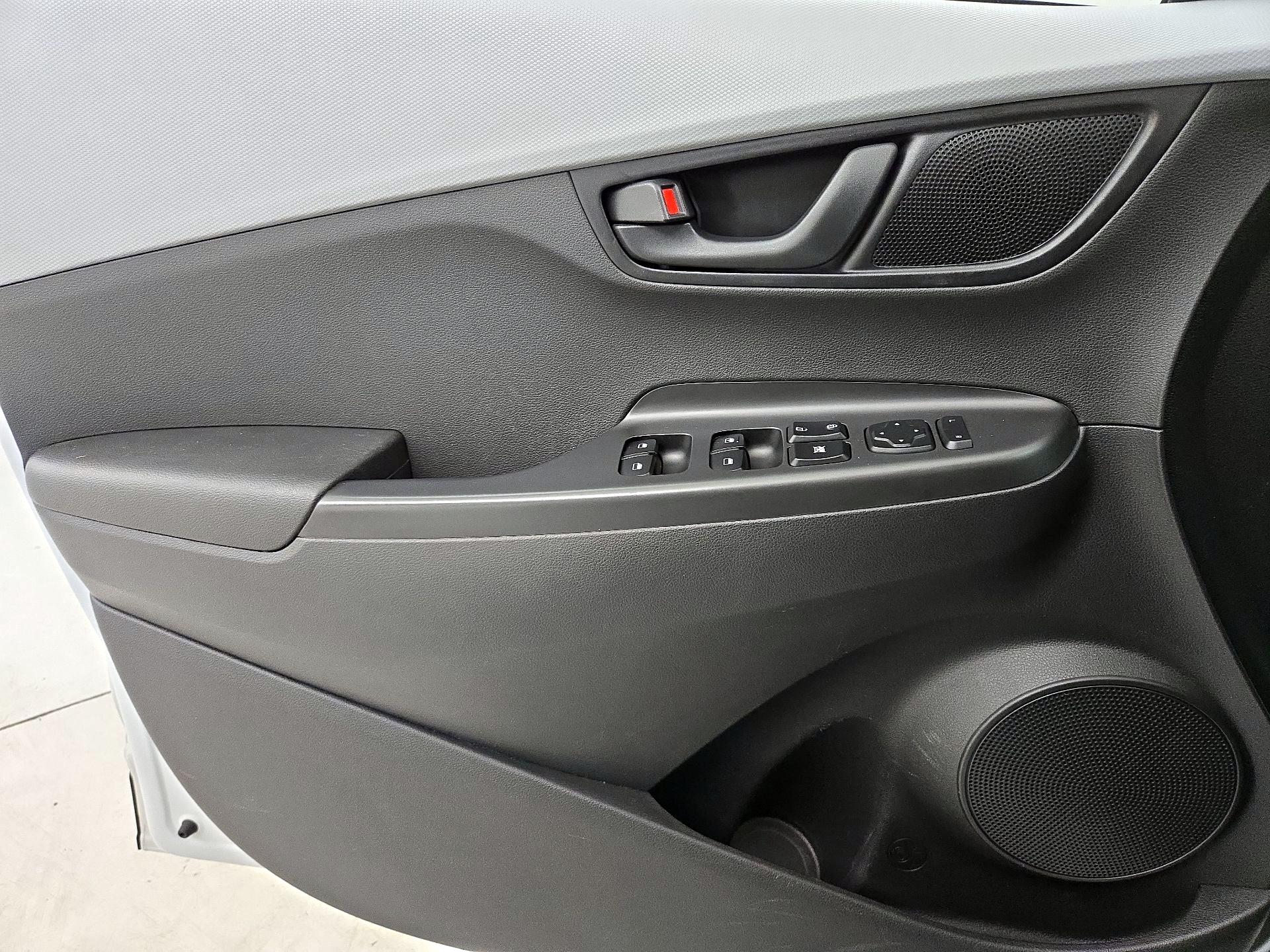 Thumbnail: 2019 Hyundai Kona - 12
