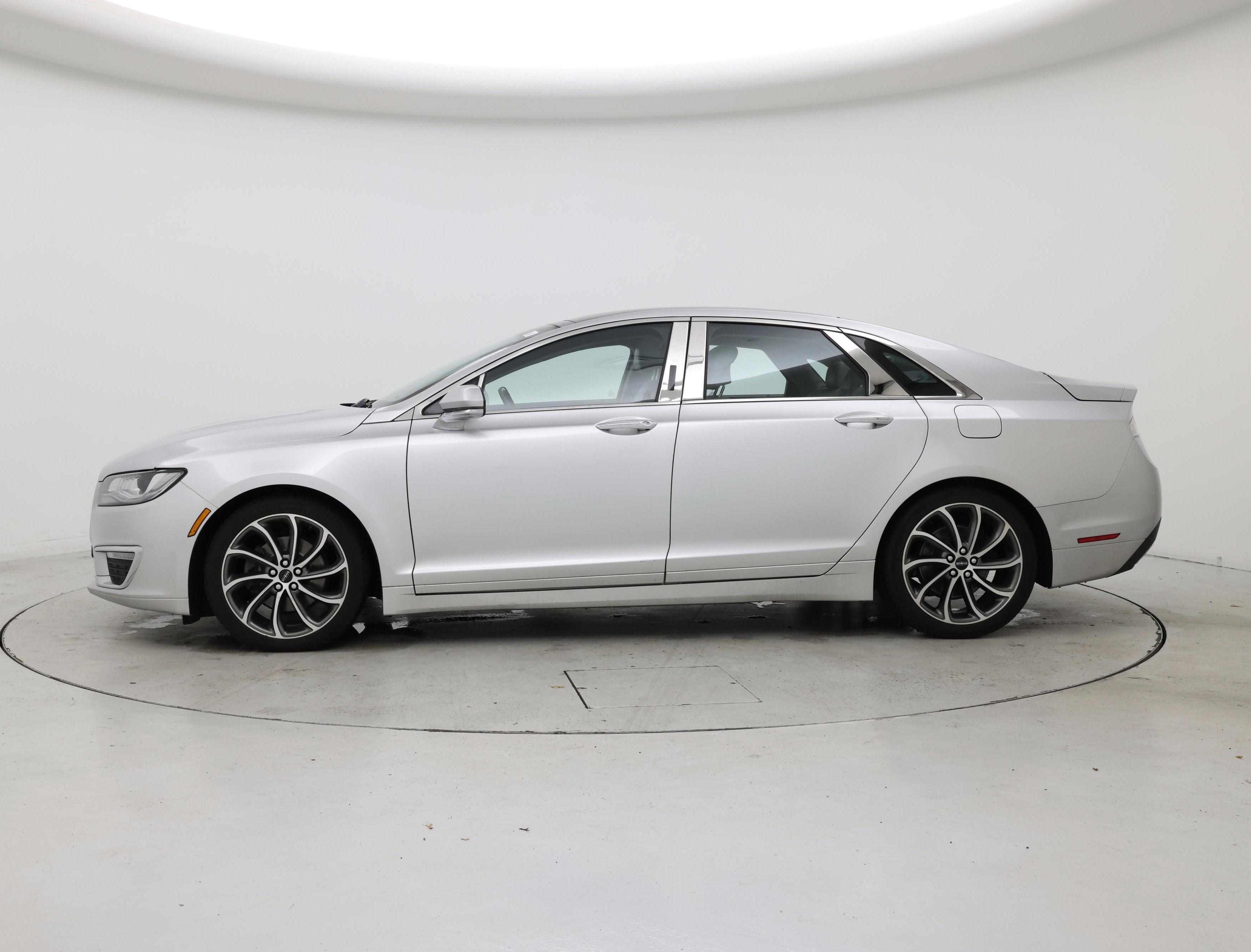 Thumbnail: 2018 Lincoln MKZ - 3