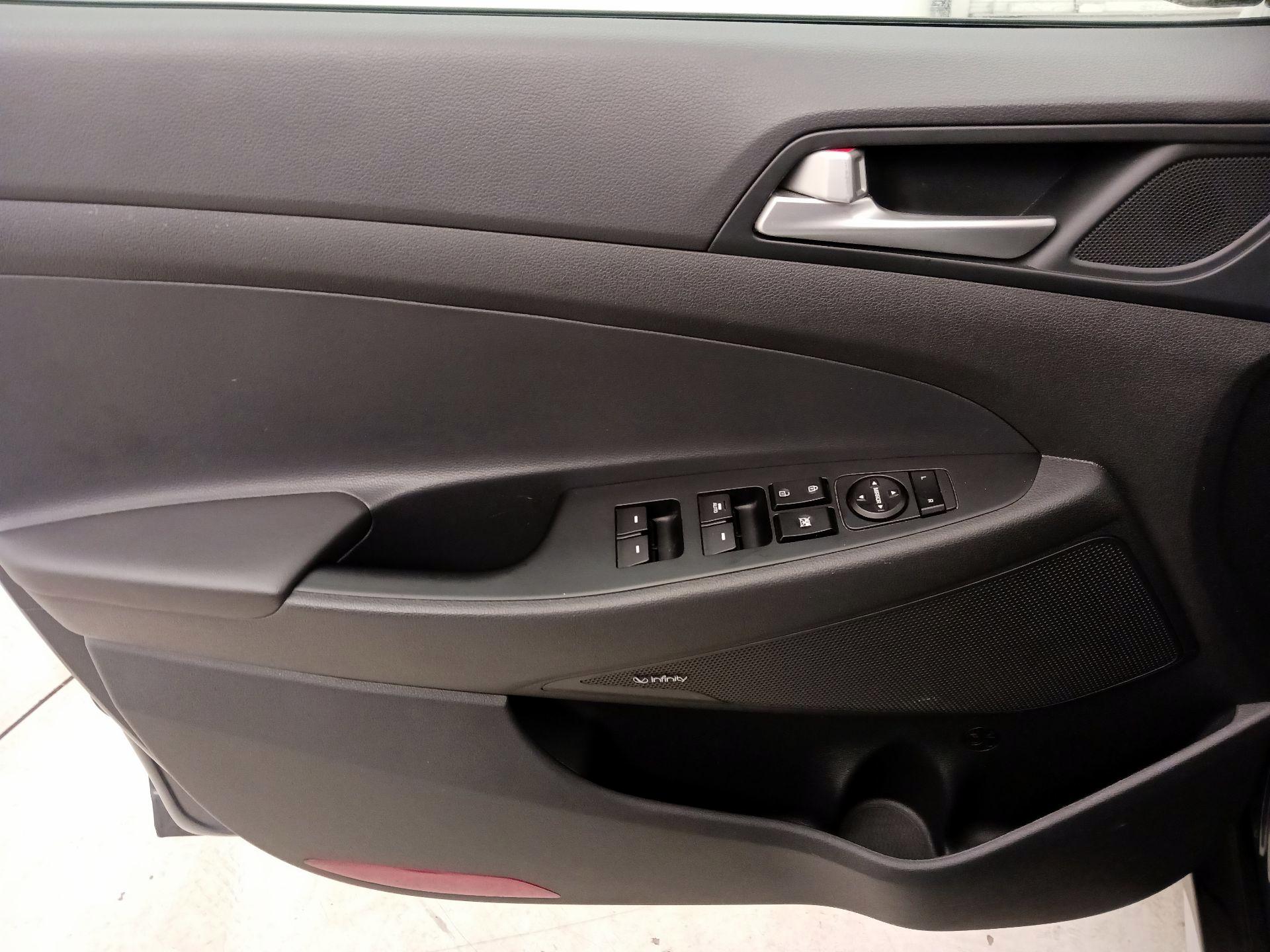 Thumbnail: 2019 Hyundai Tucson - 12