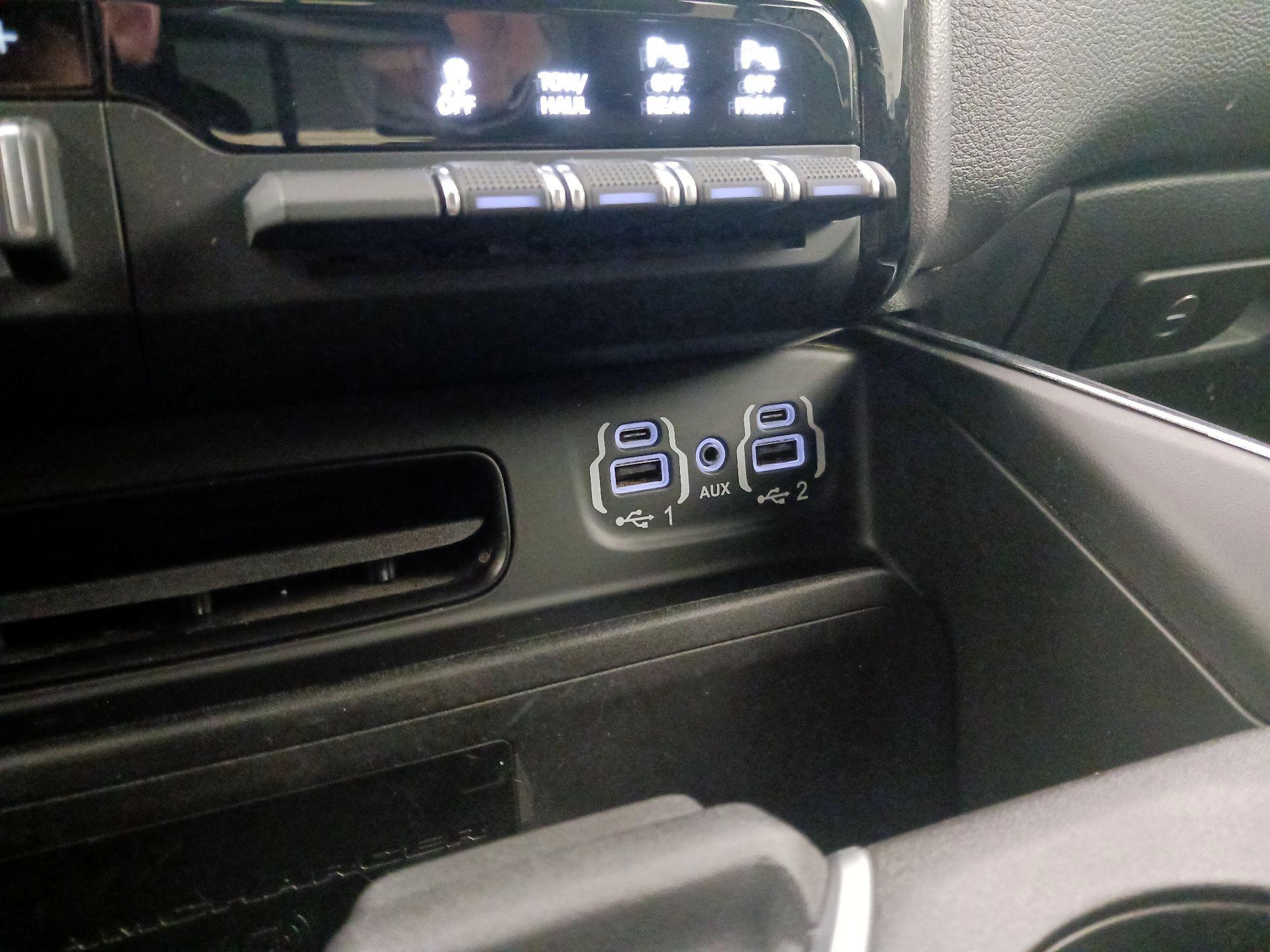 Thumbnail: 2021 RAM 1500 - 19