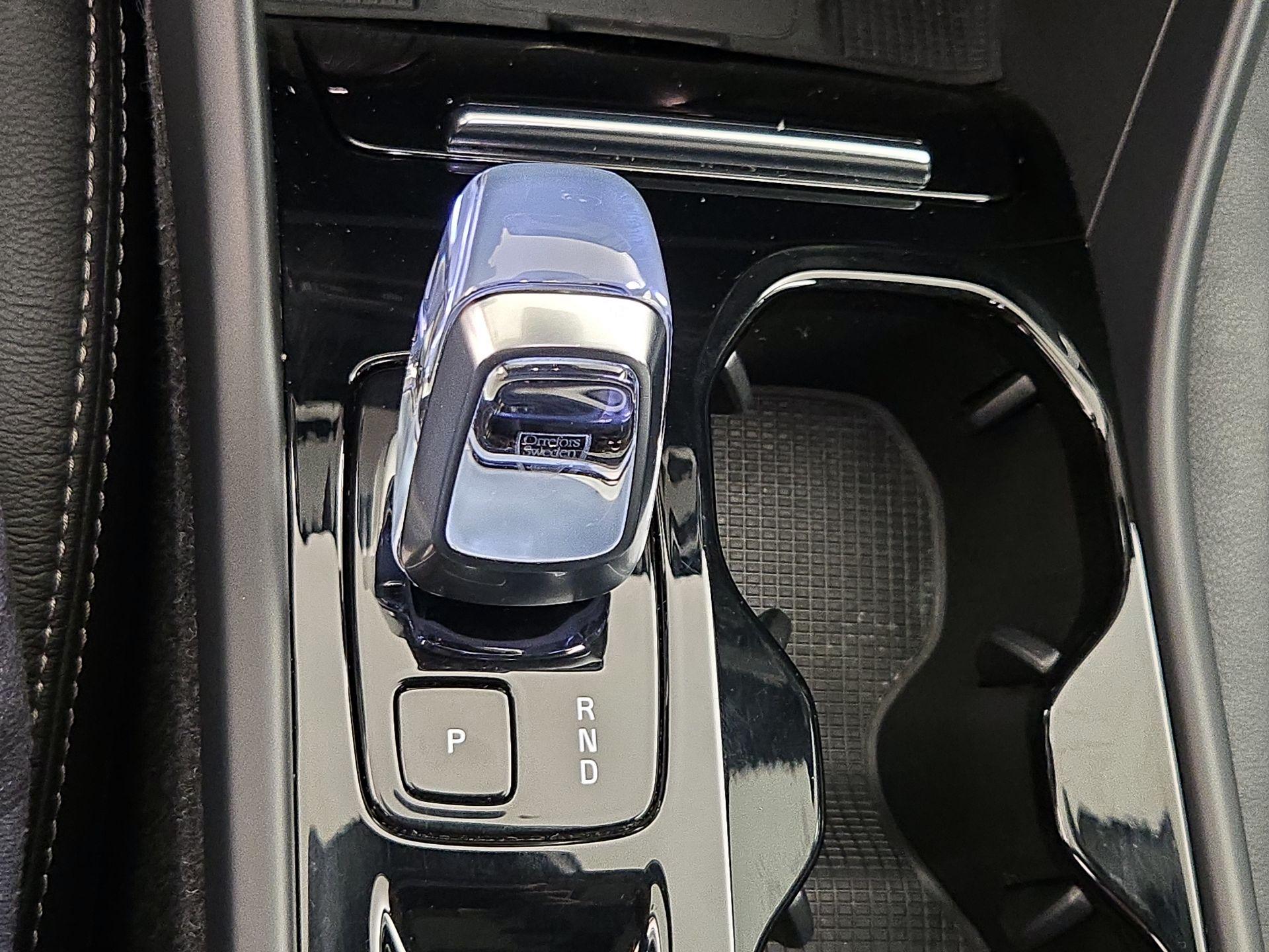 Thumbnail: 2023 Volvo XC40 - 18