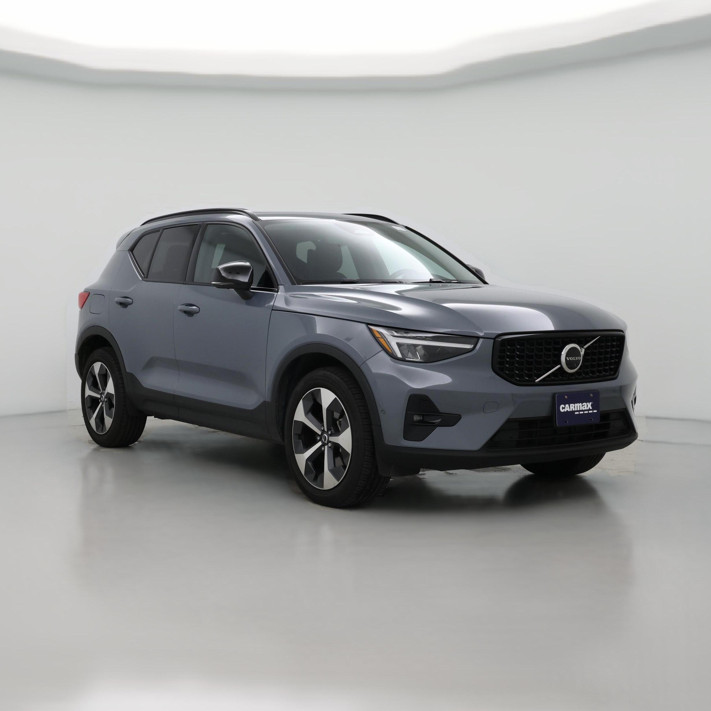Thumbnail: 2023 Volvo XC40 - 1