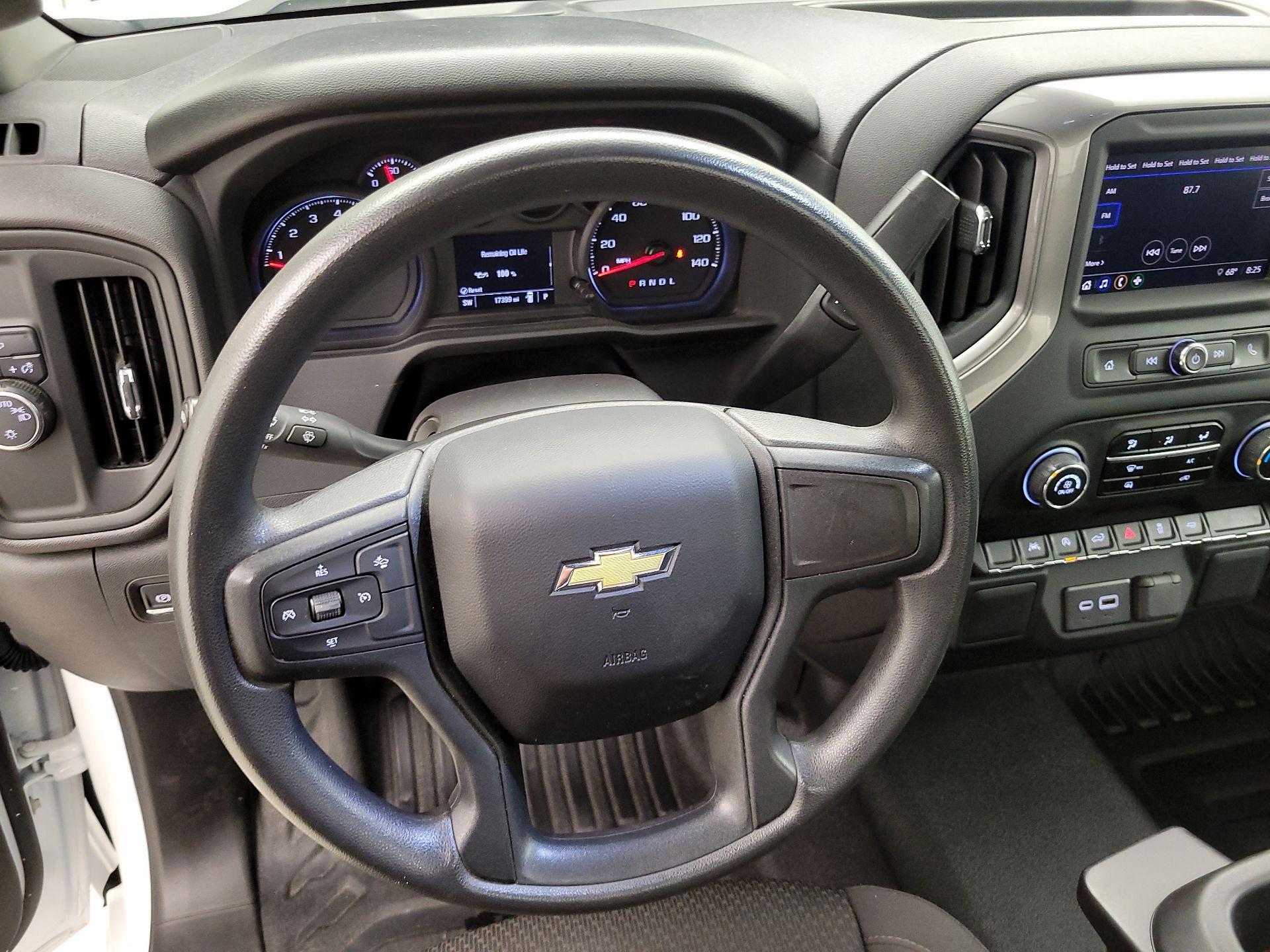 Thumbnail: 2024 Chevrolet Silverado 1500 - 10