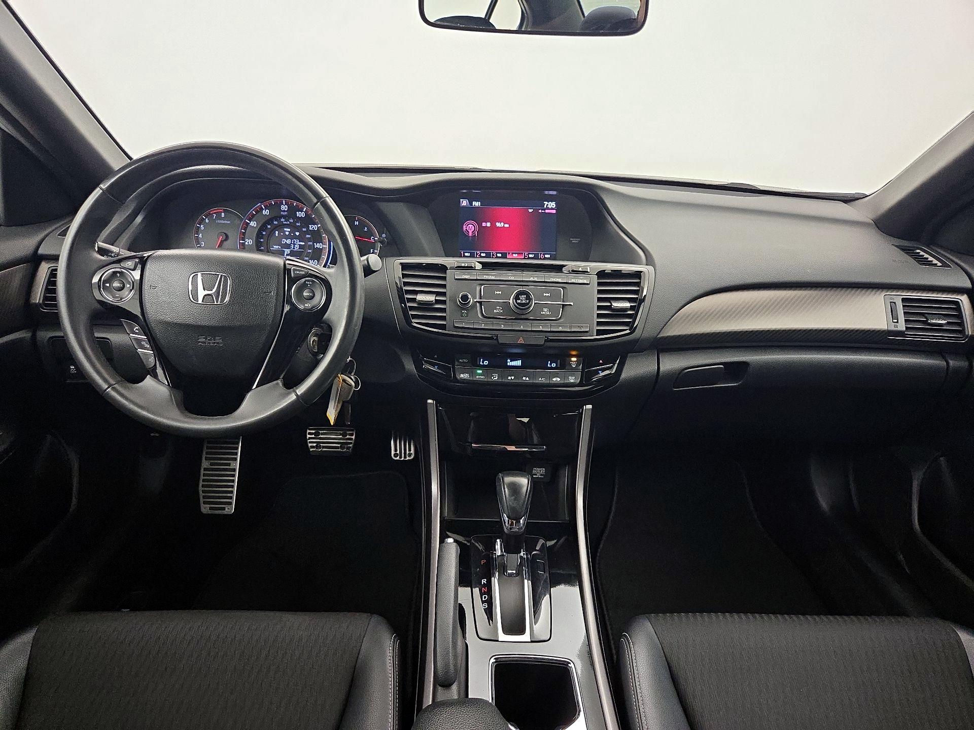 Thumbnail: 2016 Honda Accord - 9
