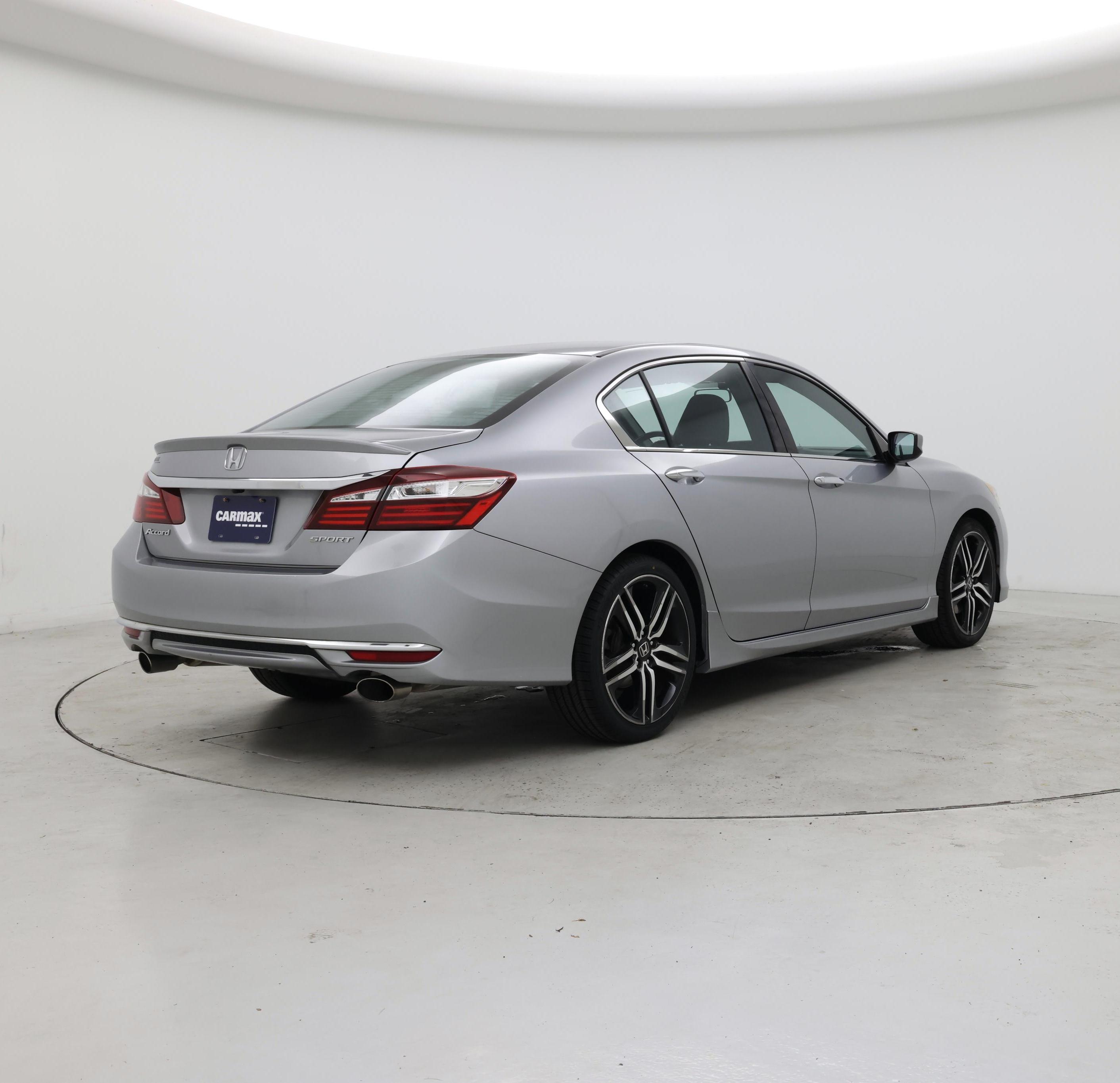 Thumbnail: 2016 Honda Accord - 8