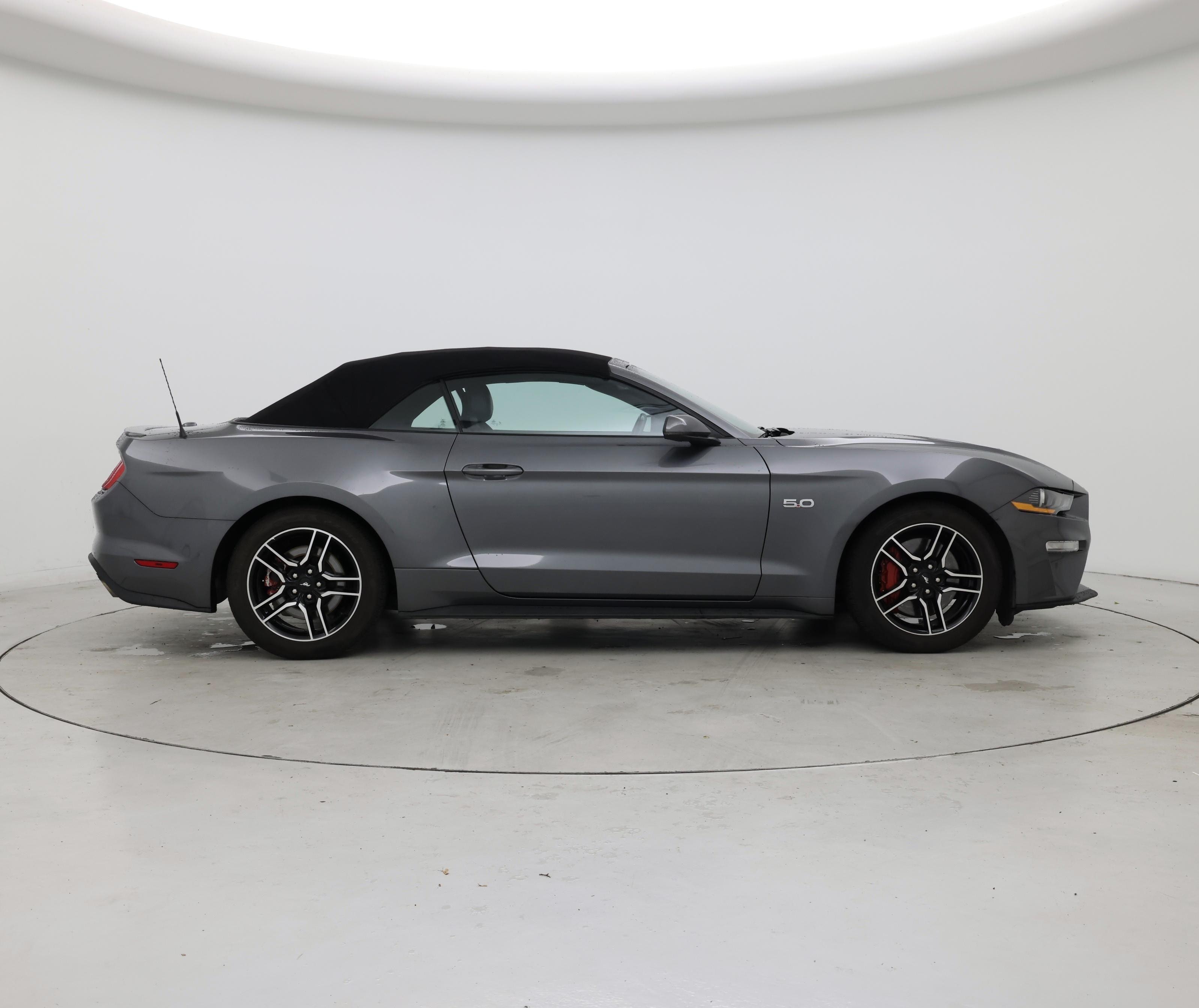 Thumbnail: 2022 Ford Mustang - 7