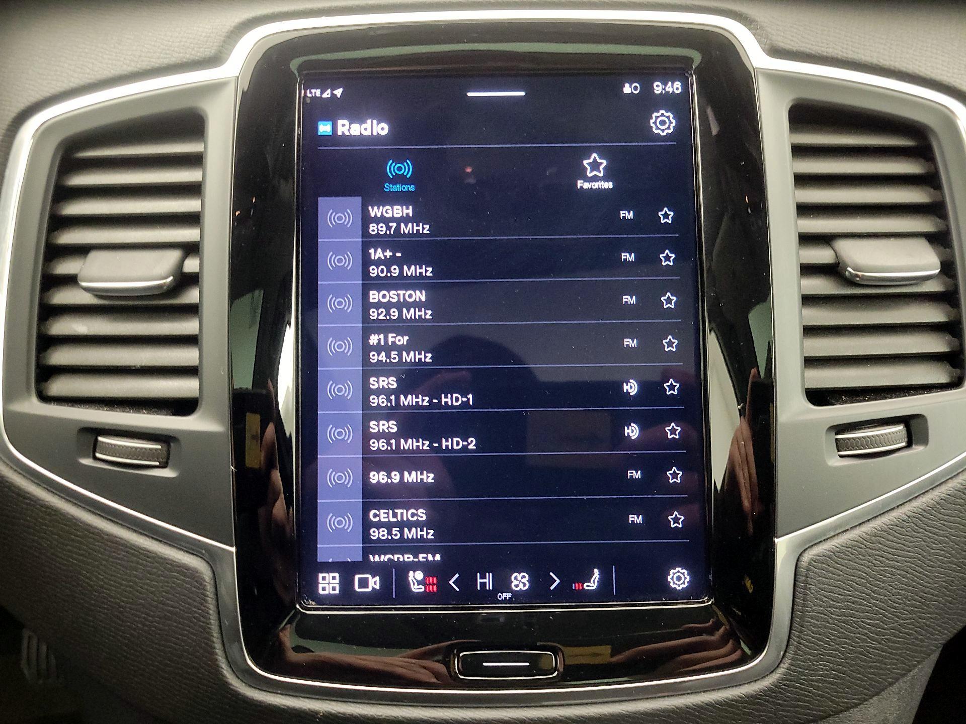 Thumbnail: 2023 Volvo XC90 - 16