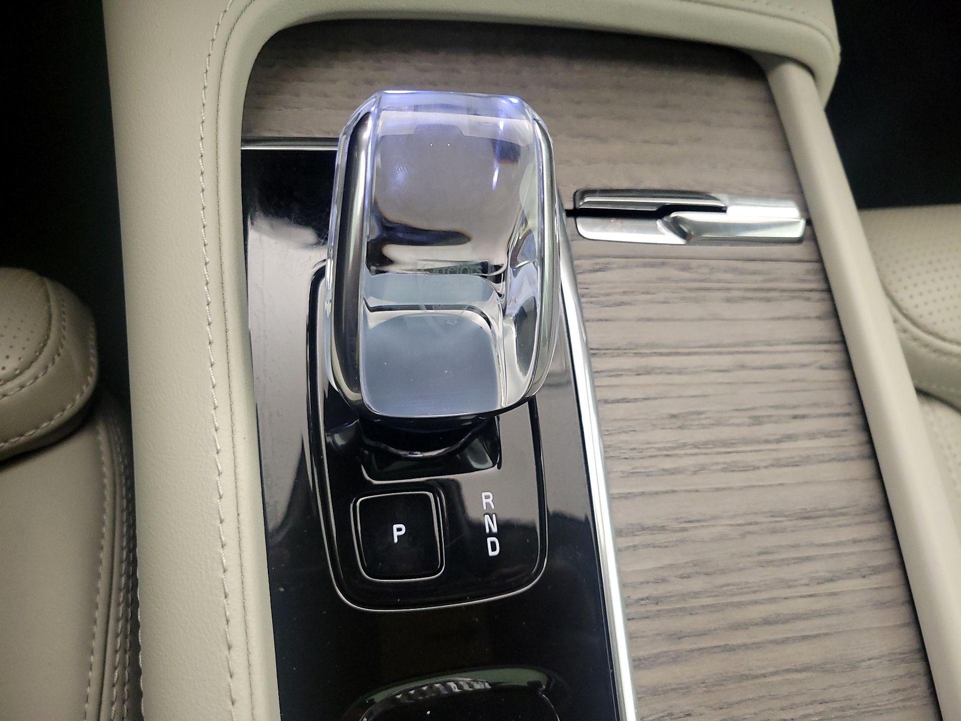 Thumbnail: 2023 Volvo XC90 - 16