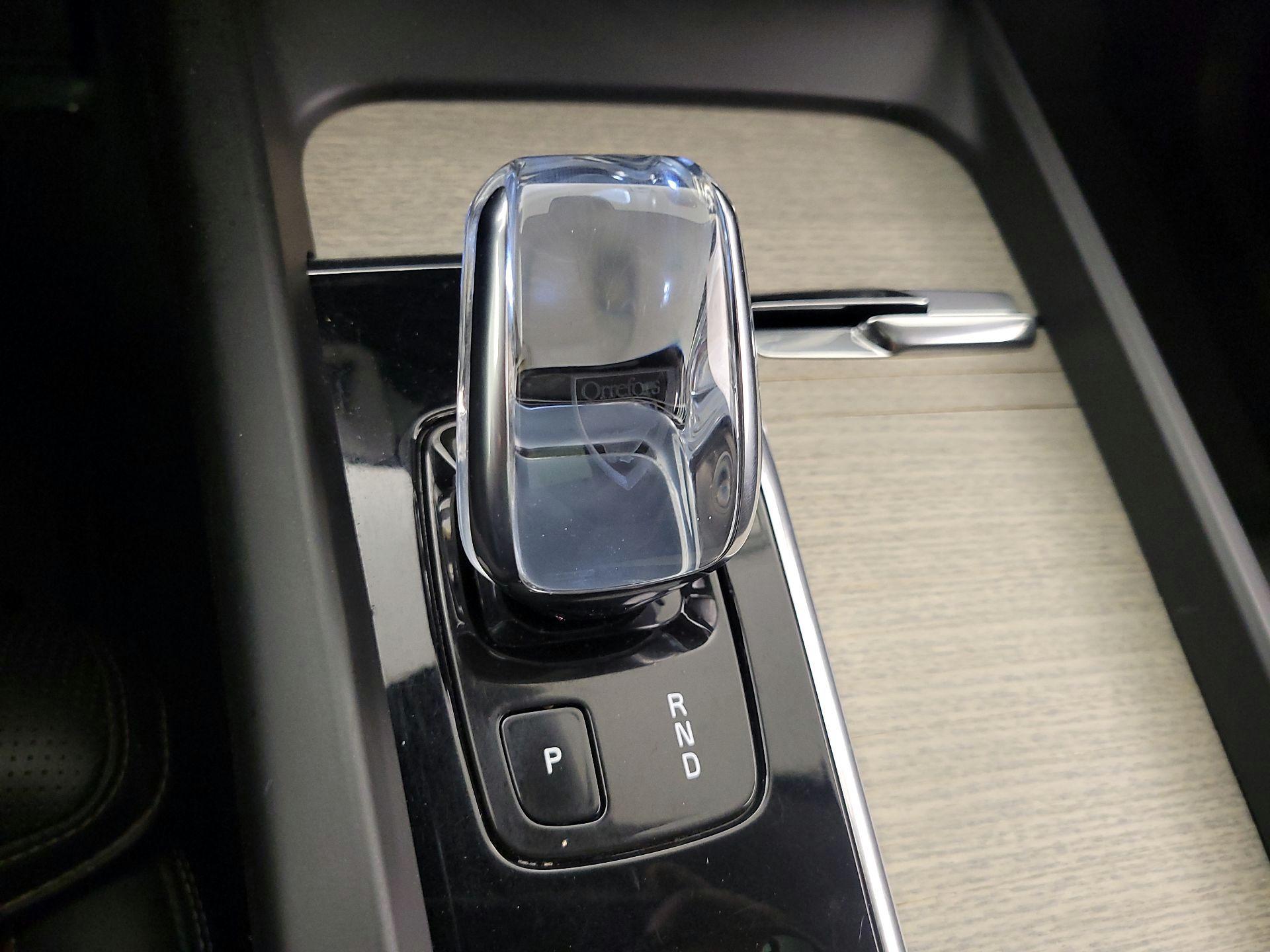 Thumbnail: 2022 Volvo XC60 - 18