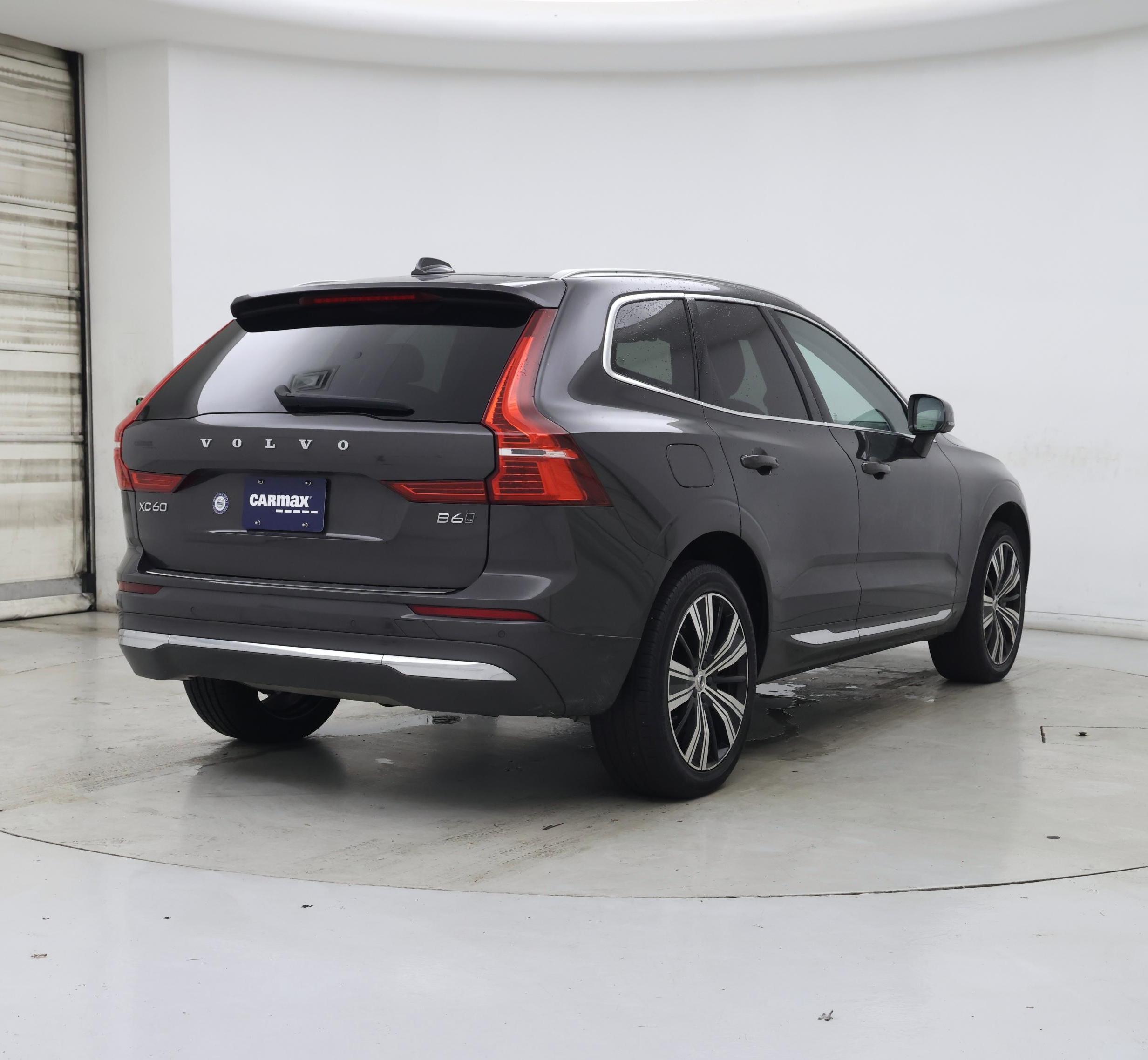 Thumbnail: 2022 Volvo XC60 - 8