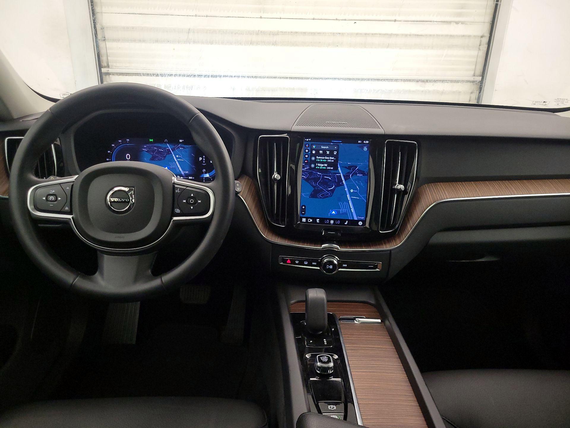 Thumbnail: 2022 Volvo XC60 - 9