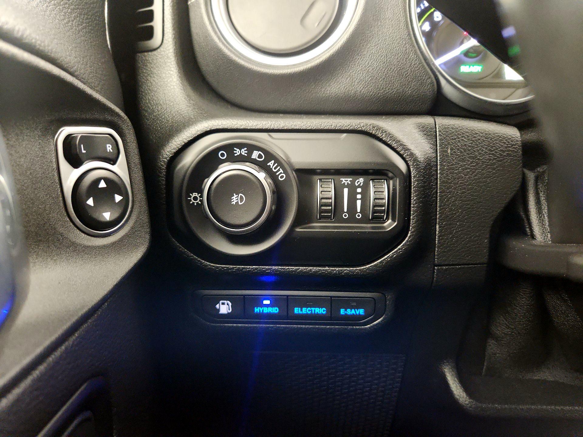 Thumbnail: 2021 Jeep Wrangler - 13