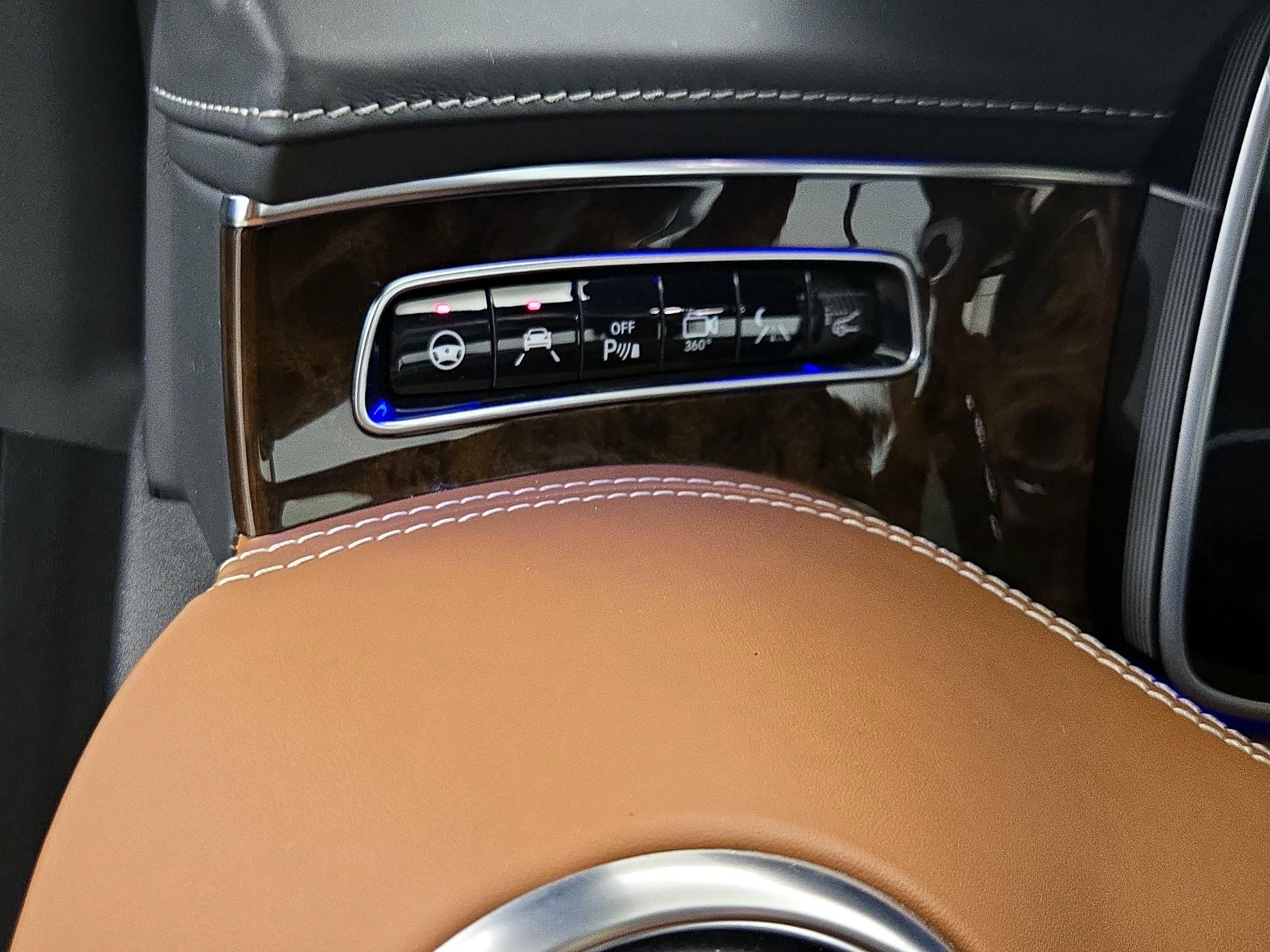 Thumbnail: 2015 Mercedes-Benz S-Class - 13