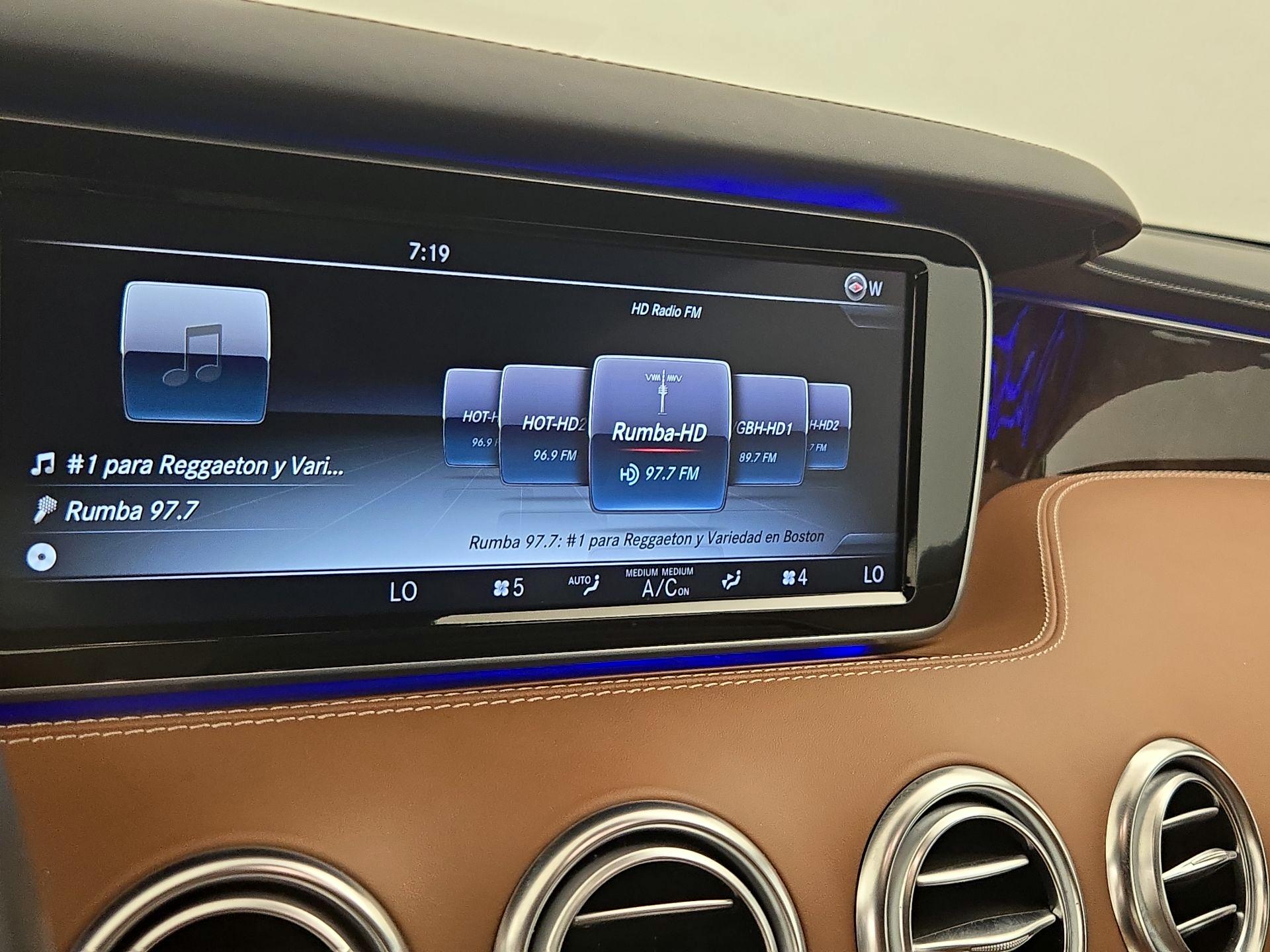 Thumbnail: 2015 Mercedes-Benz S-Class - 16