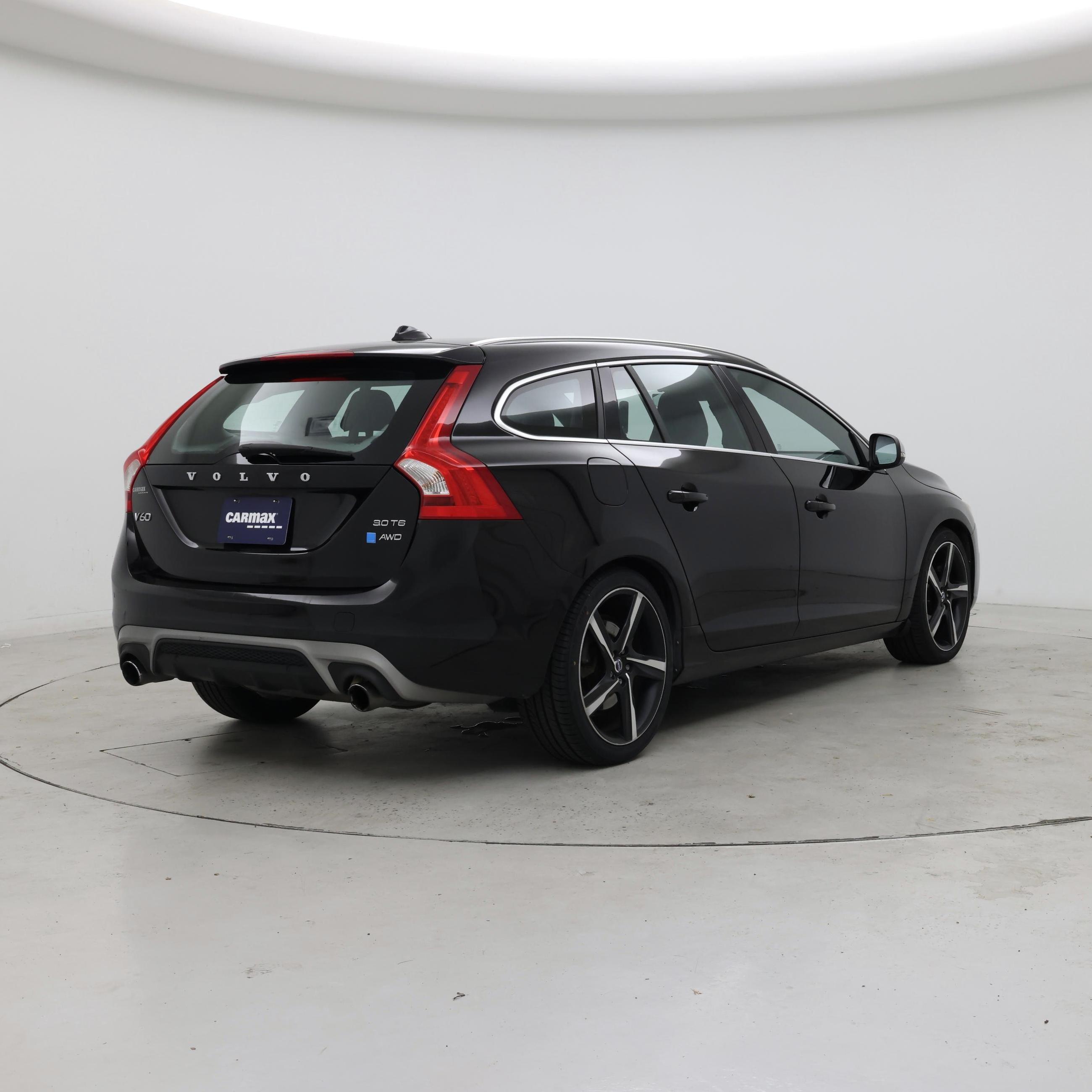 Thumbnail: 2016 Volvo V60 - 8