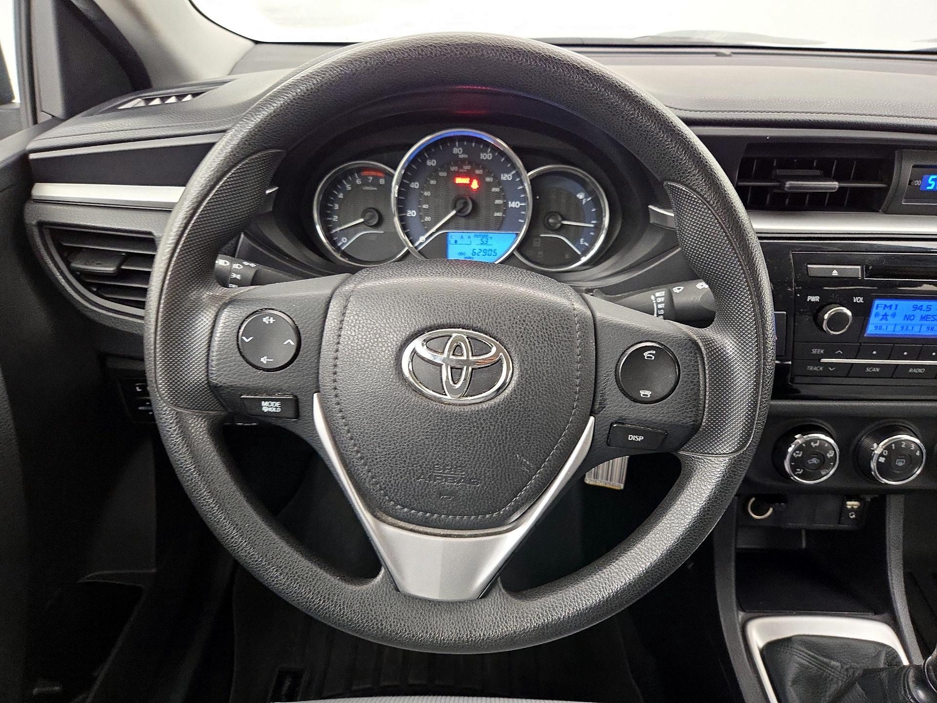 Thumbnail: 2015 Toyota Corolla - 10