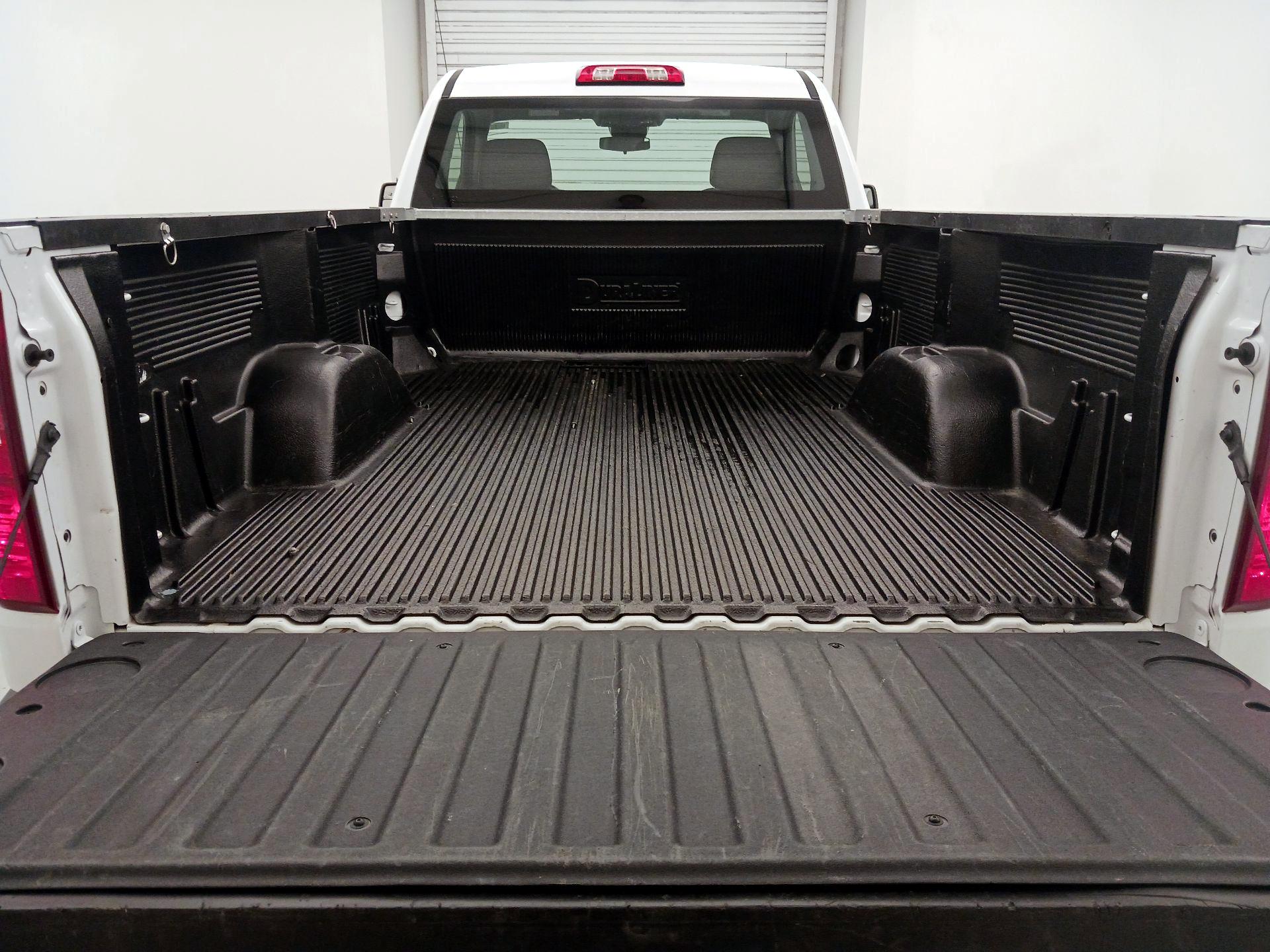 Thumbnail: 2024 Chevrolet Silverado 1500 - 19