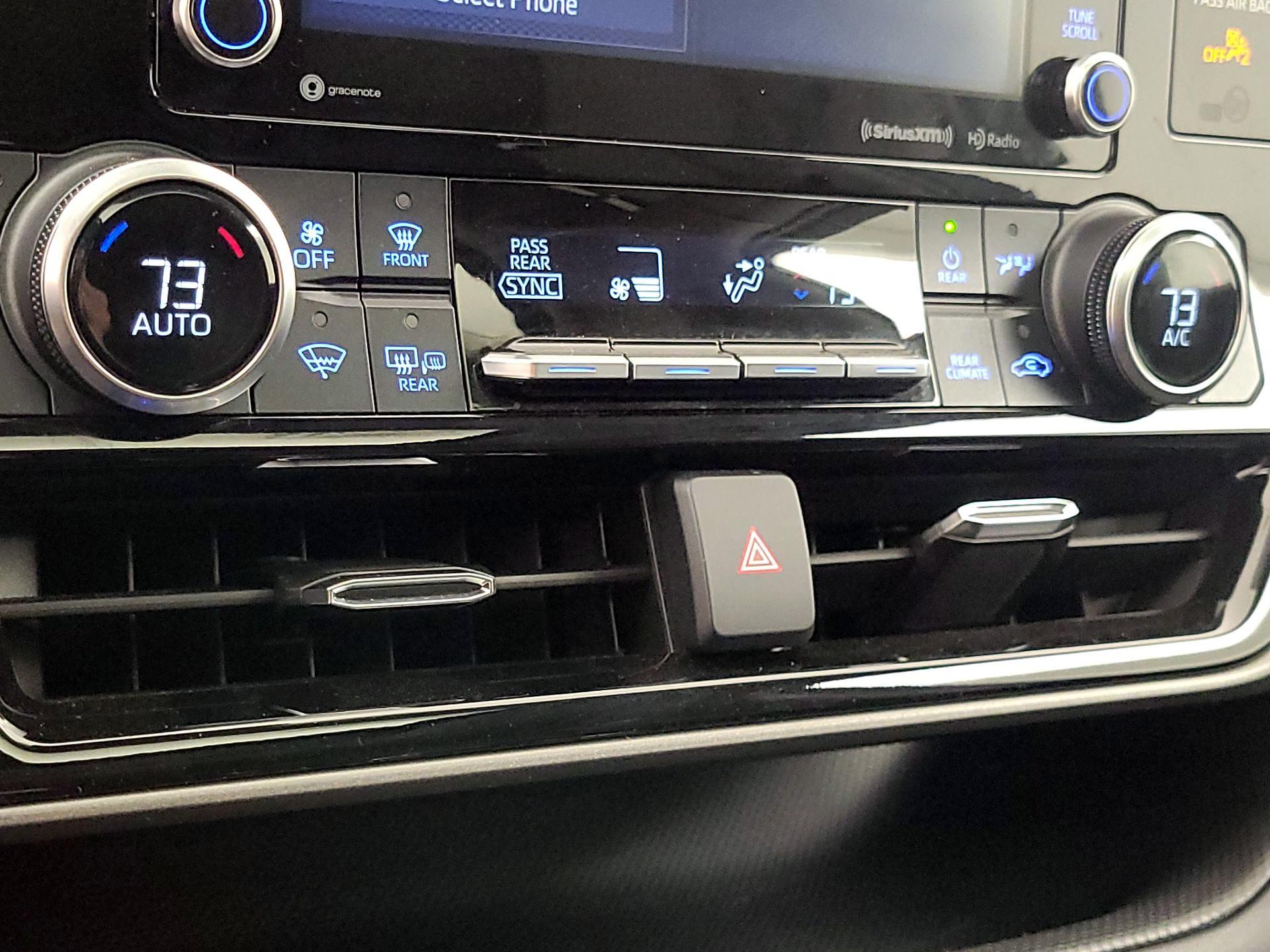 Thumbnail: 2021 Toyota Highlander - 16