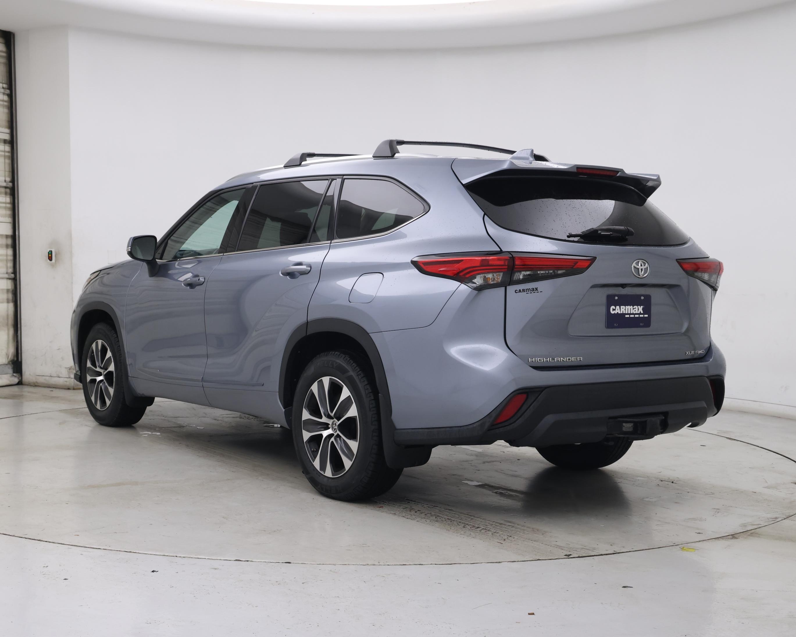 Thumbnail: 2021 Toyota Highlander - 2