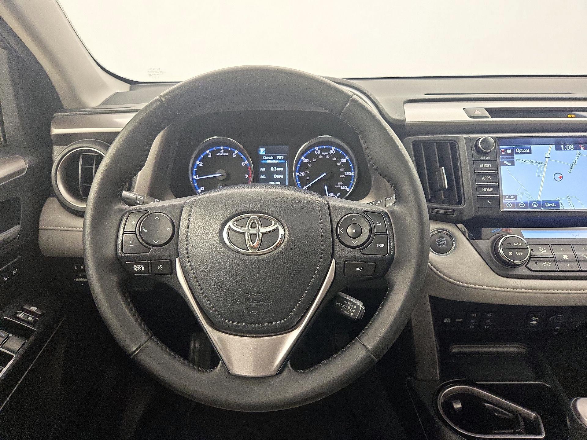 Thumbnail: 2017 Toyota RAV4 - 10