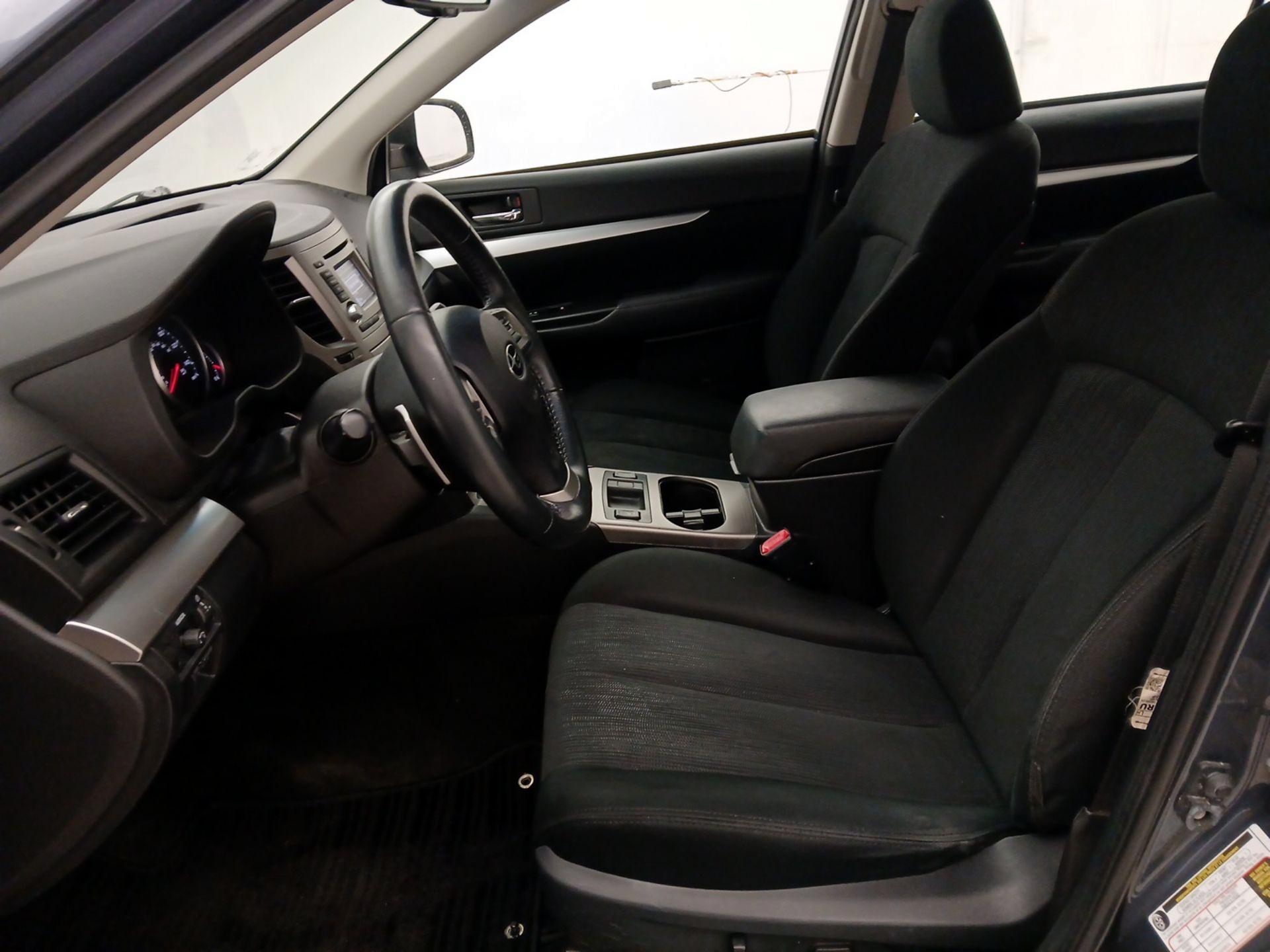 Thumbnail: 2014 Subaru Legacy - 11