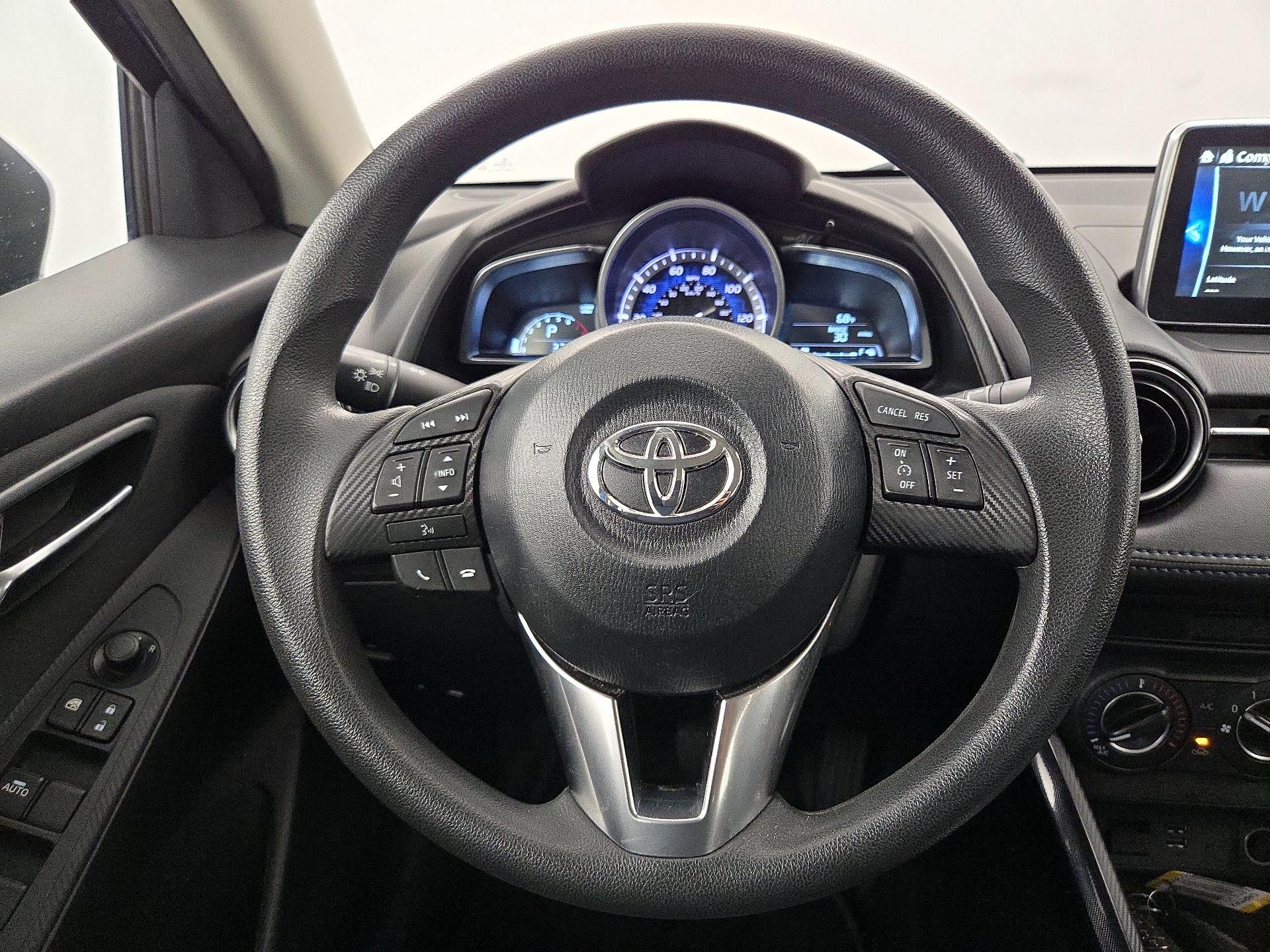Thumbnail: 2018 Toyota Yaris iA - 10