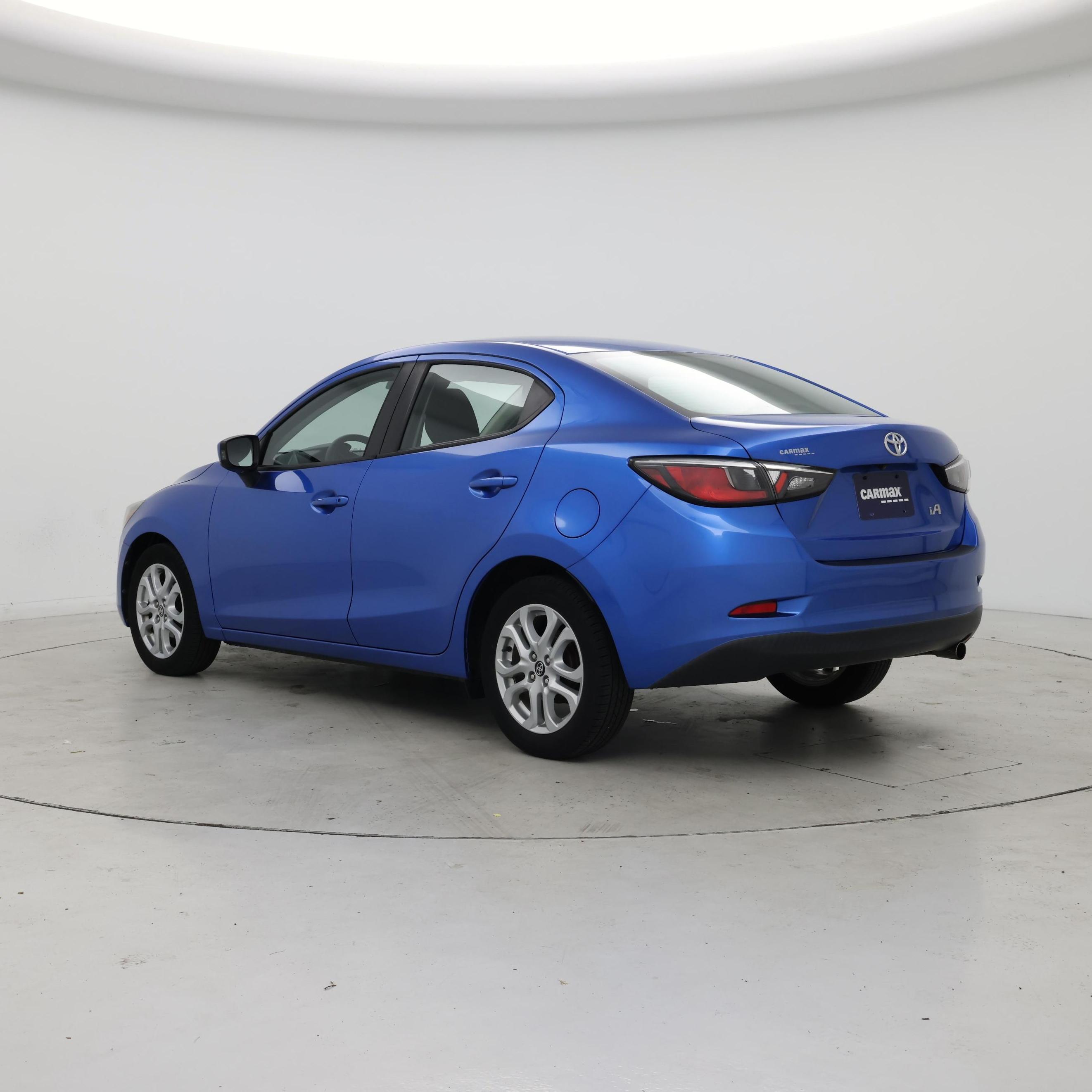 Thumbnail: 2018 Toyota Yaris iA - 2