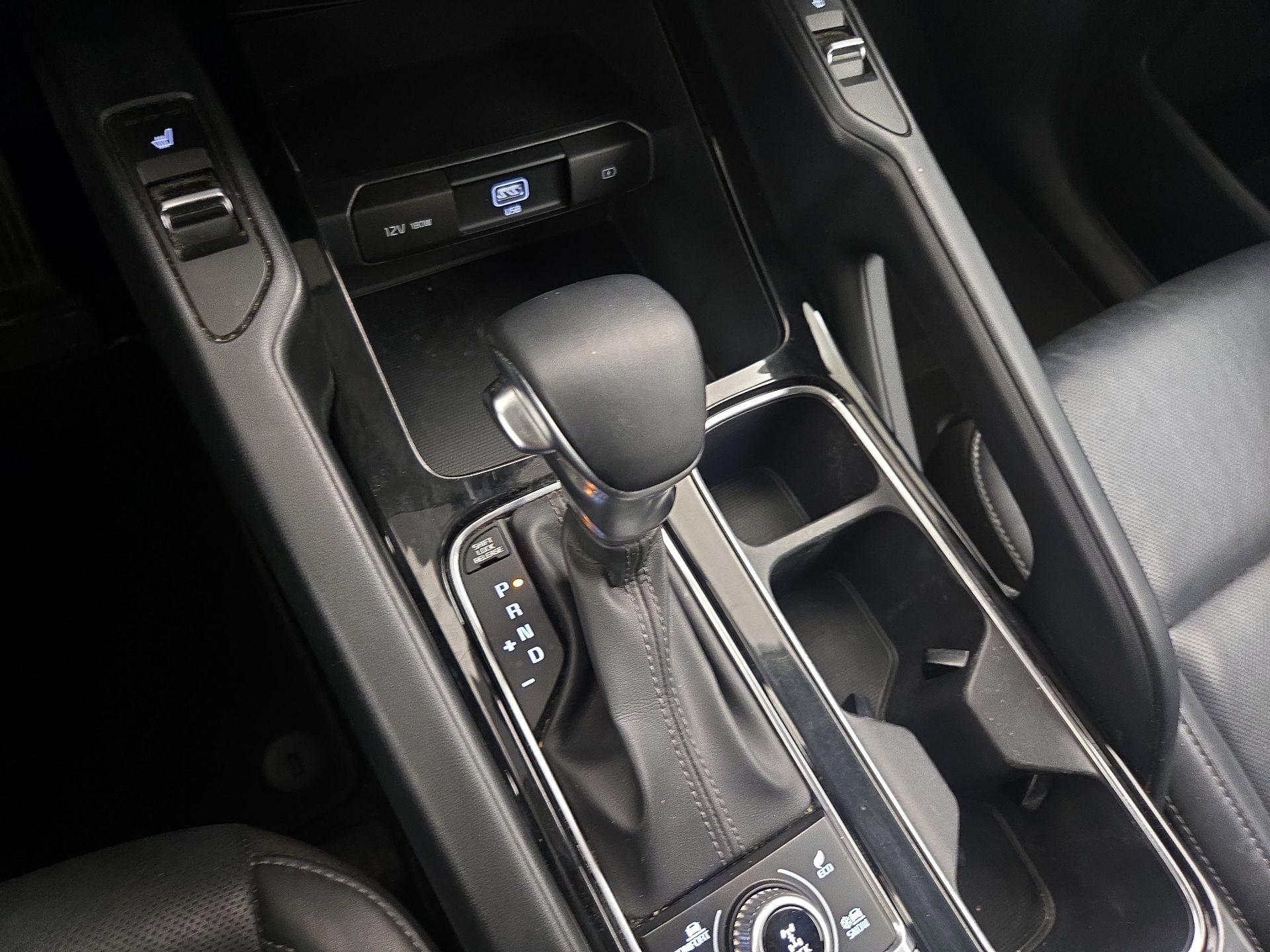 Thumbnail: 2020 Kia Telluride - 17