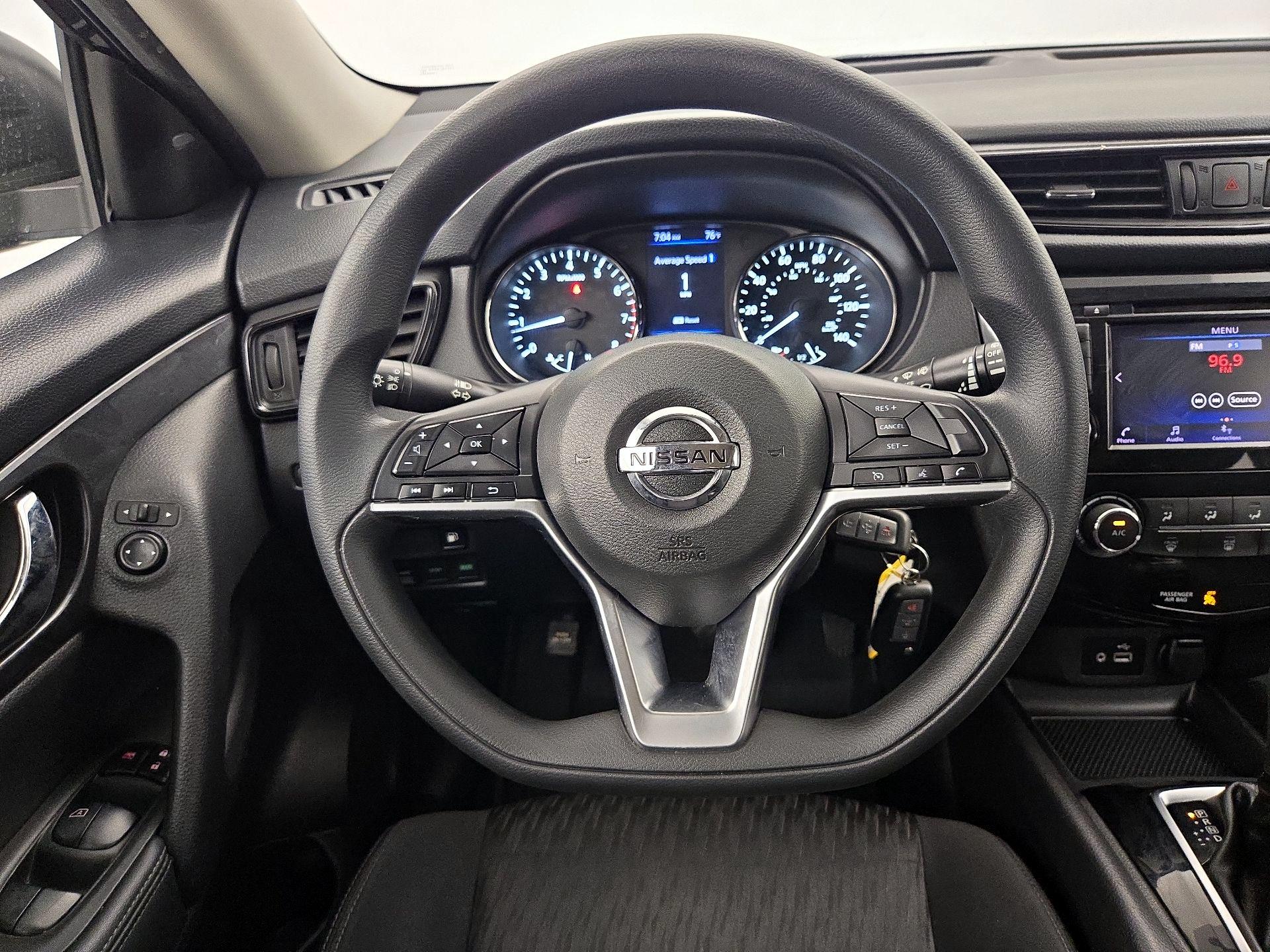 Thumbnail: 2018 Nissan Rogue - 10