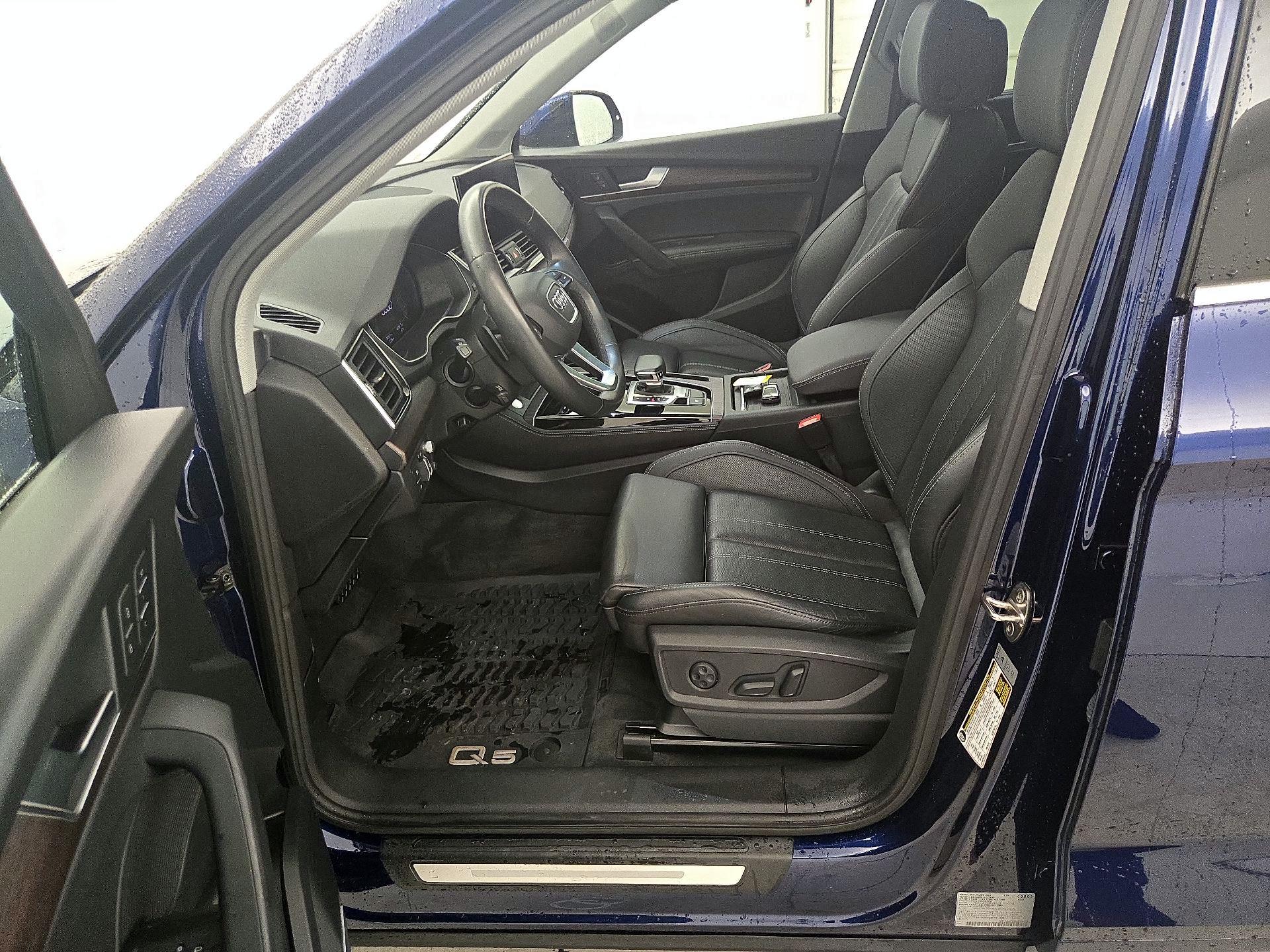 Thumbnail: 2021 Audi Q5 - 11