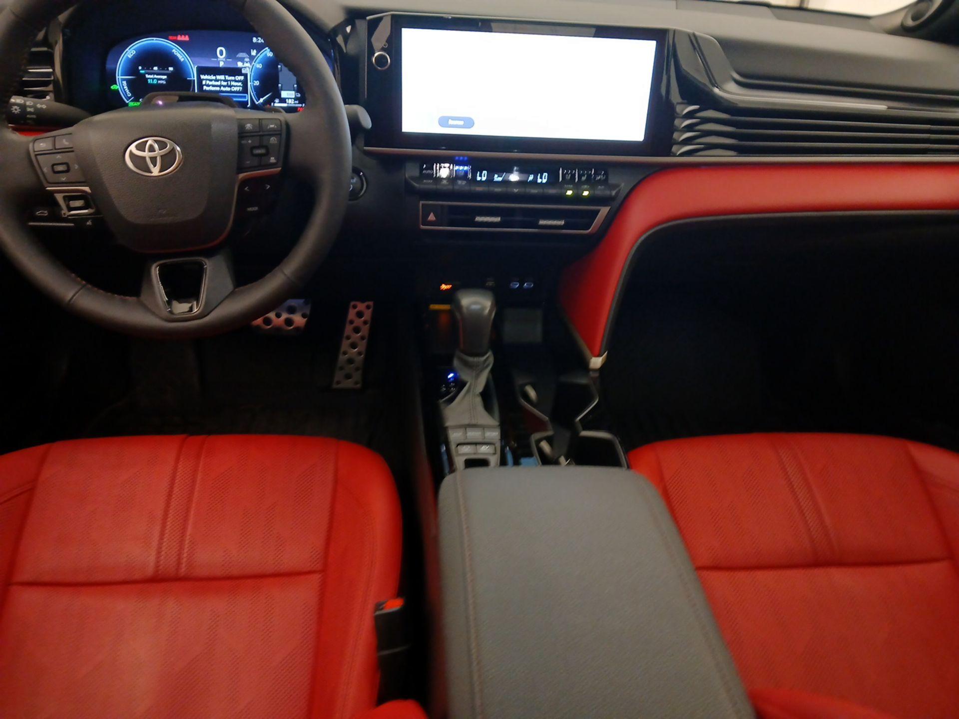 Thumbnail: 2025 Toyota Camry - 9