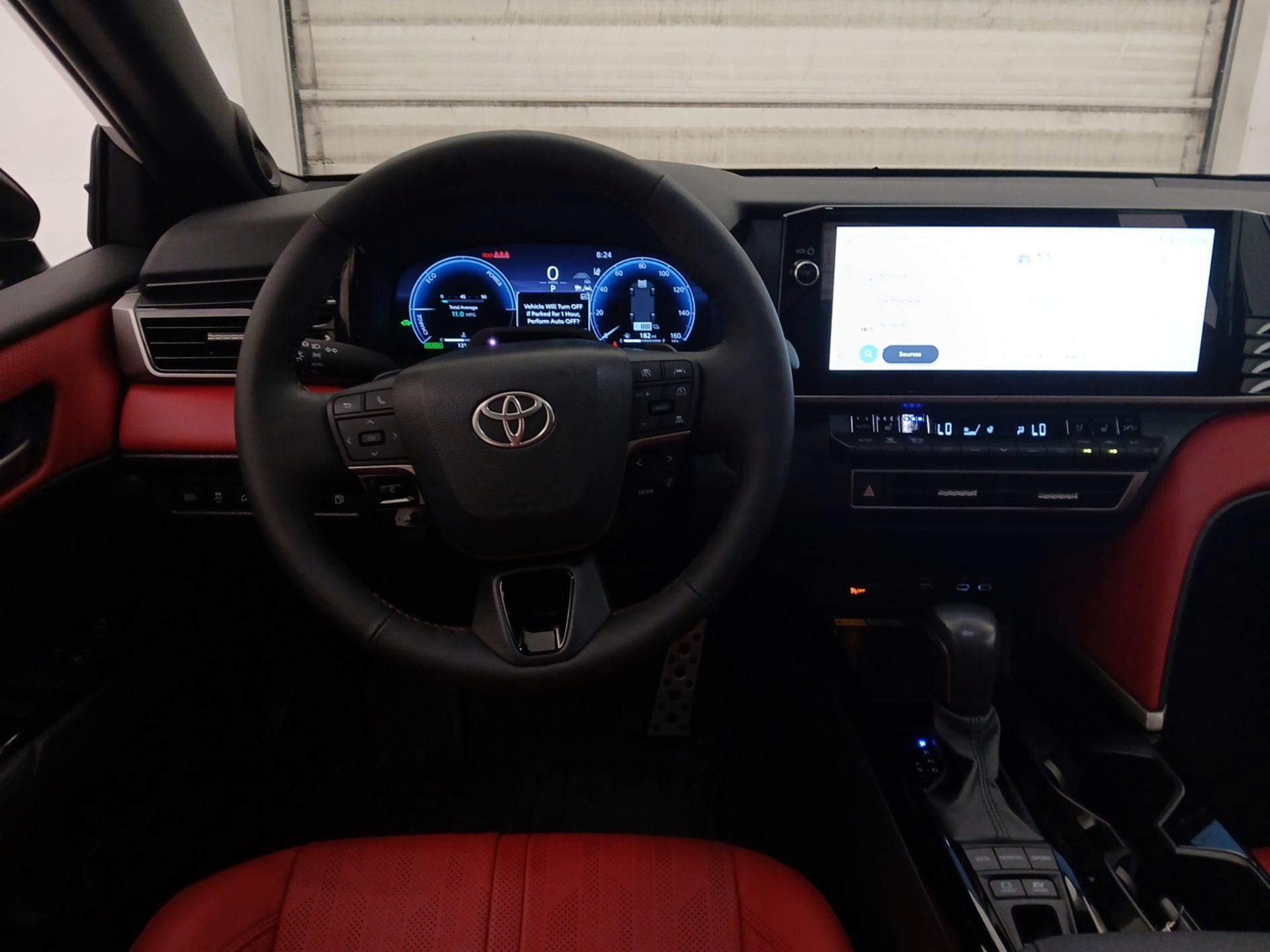 Thumbnail: 2025 Toyota Camry - 10