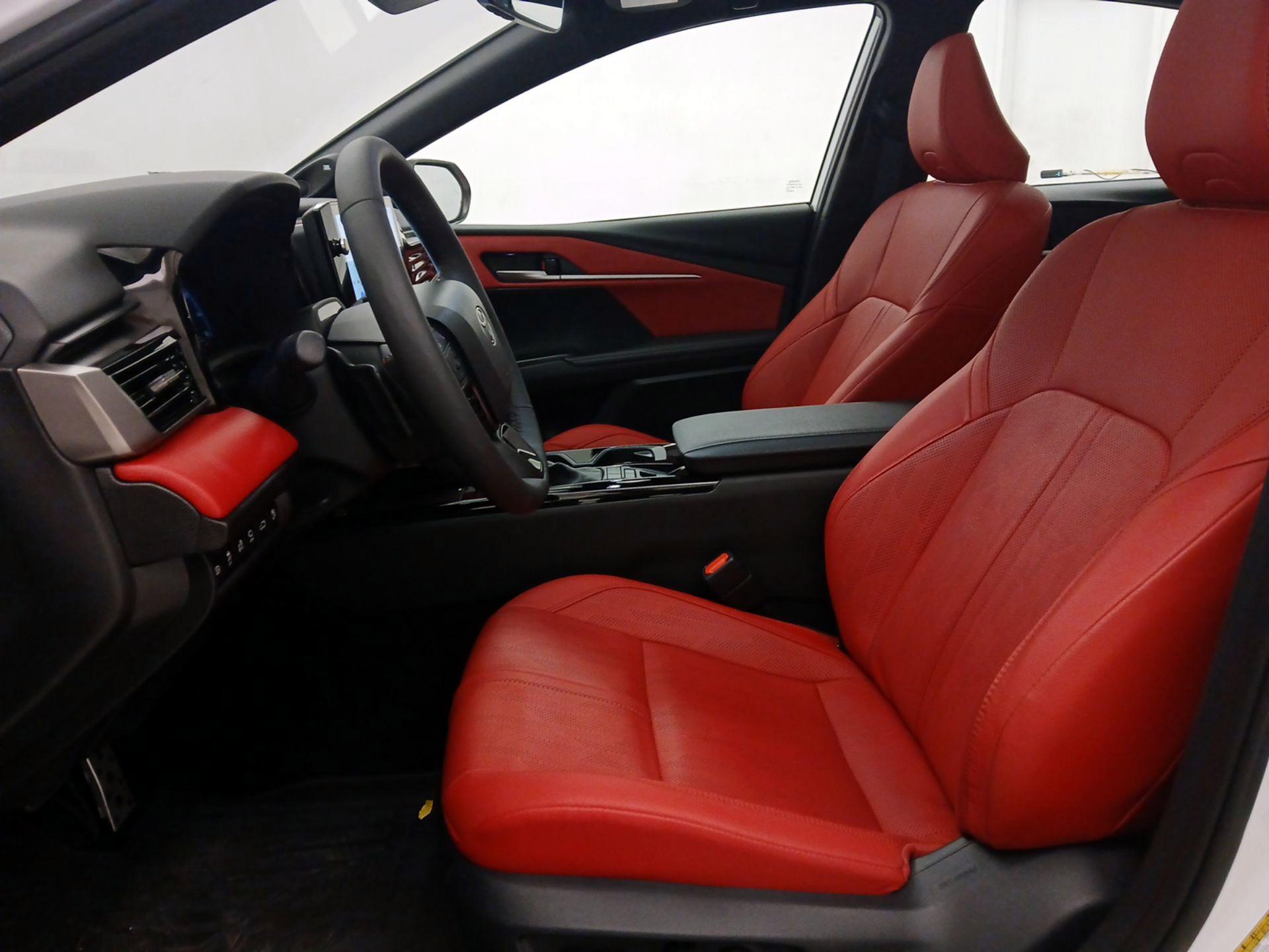 Thumbnail: 2025 Toyota Camry - 11