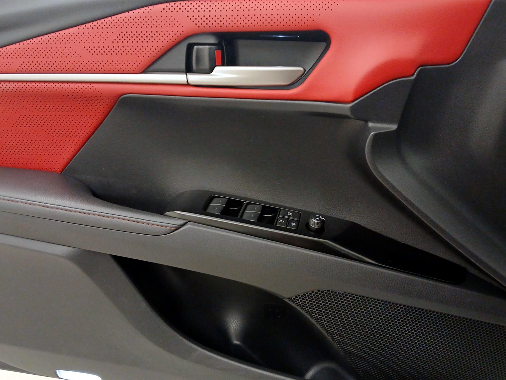 Thumbnail: 2025 Toyota Camry - 12