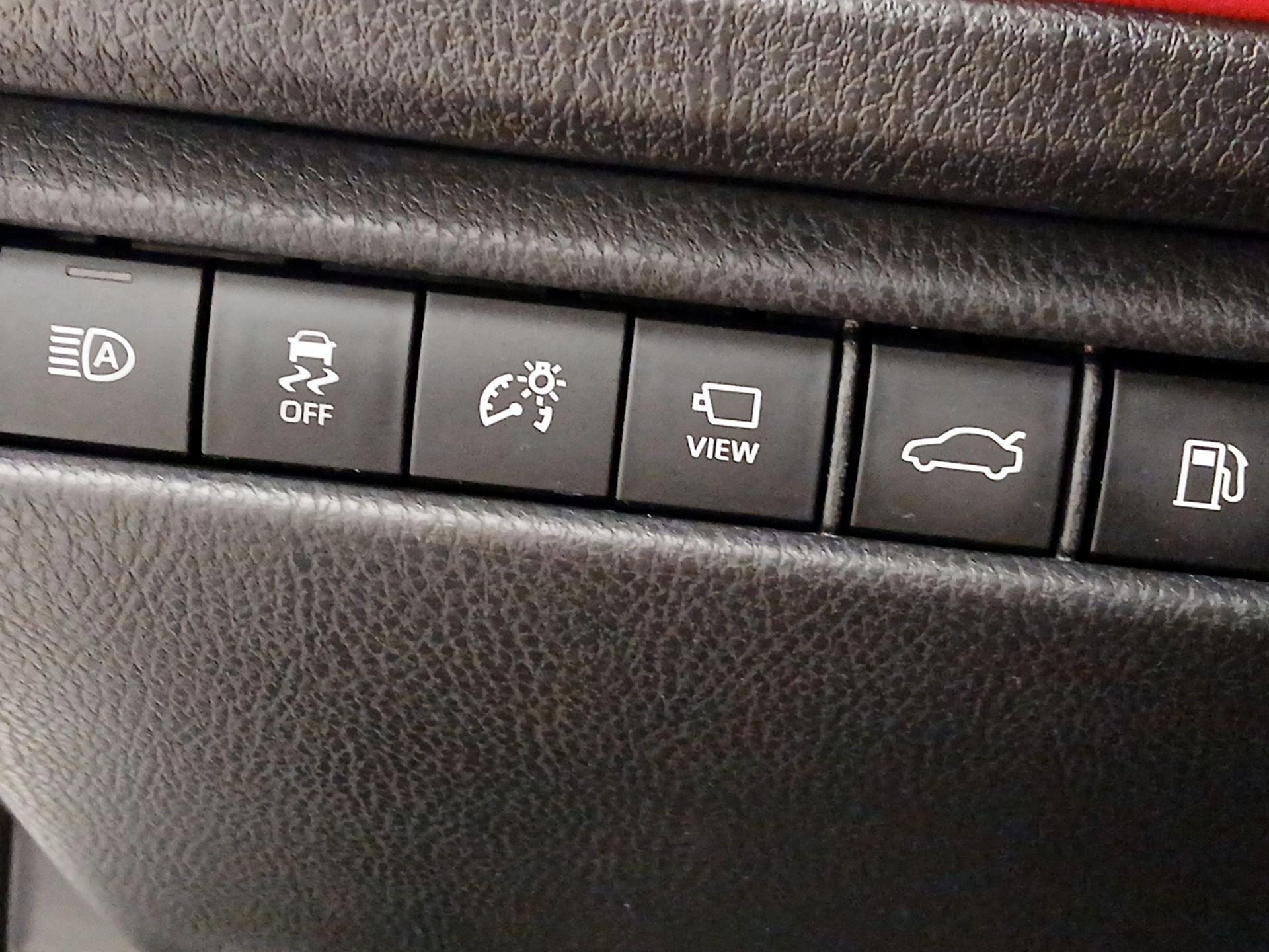 Thumbnail: 2025 Toyota Camry - 13