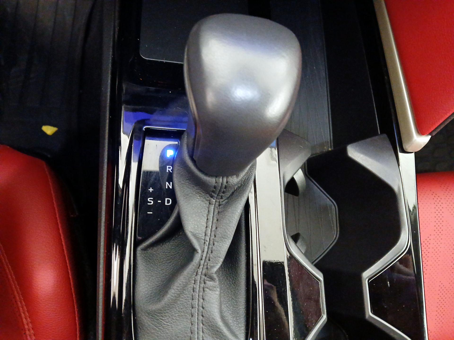 Thumbnail: 2025 Toyota Camry - 17