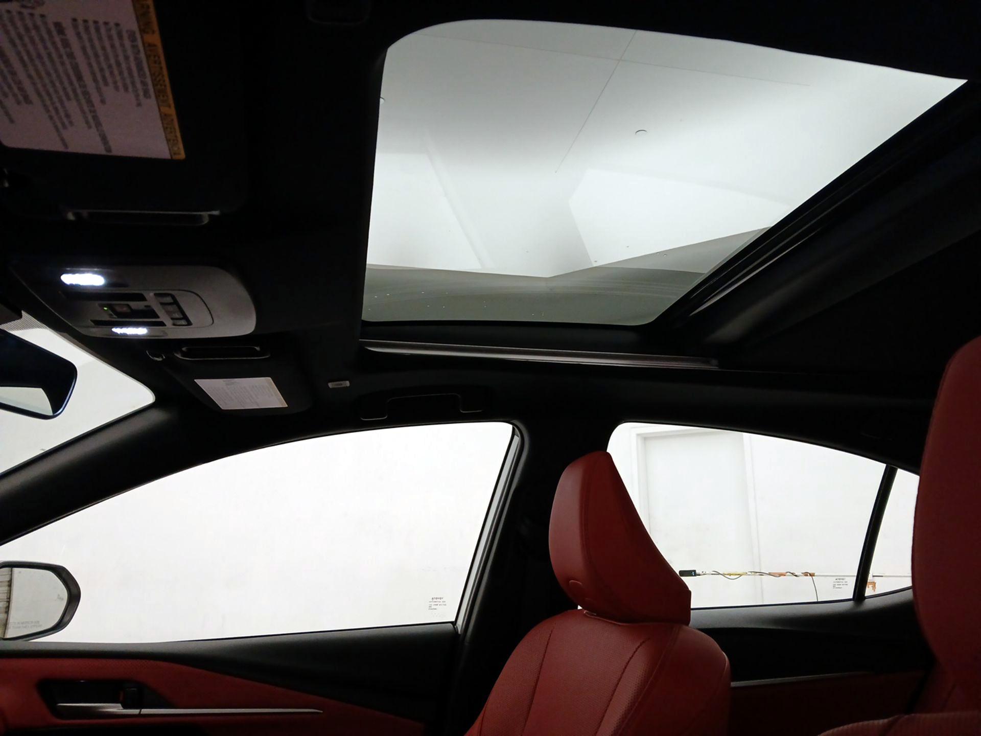 Thumbnail: 2025 Toyota Camry - 19