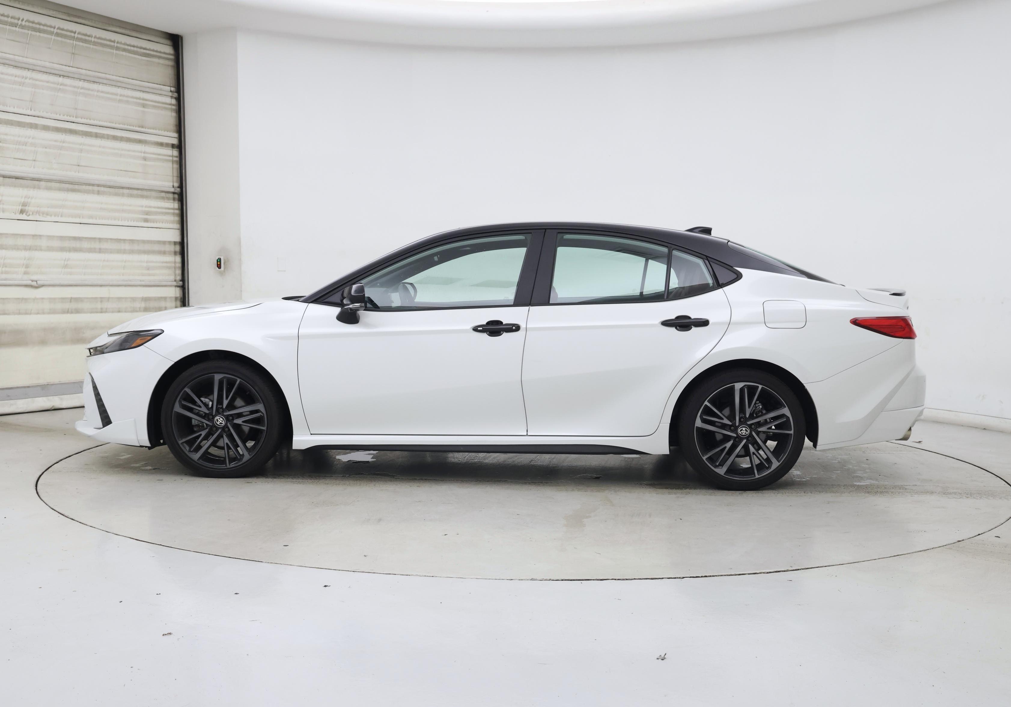 Thumbnail: 2025 Toyota Camry - 3