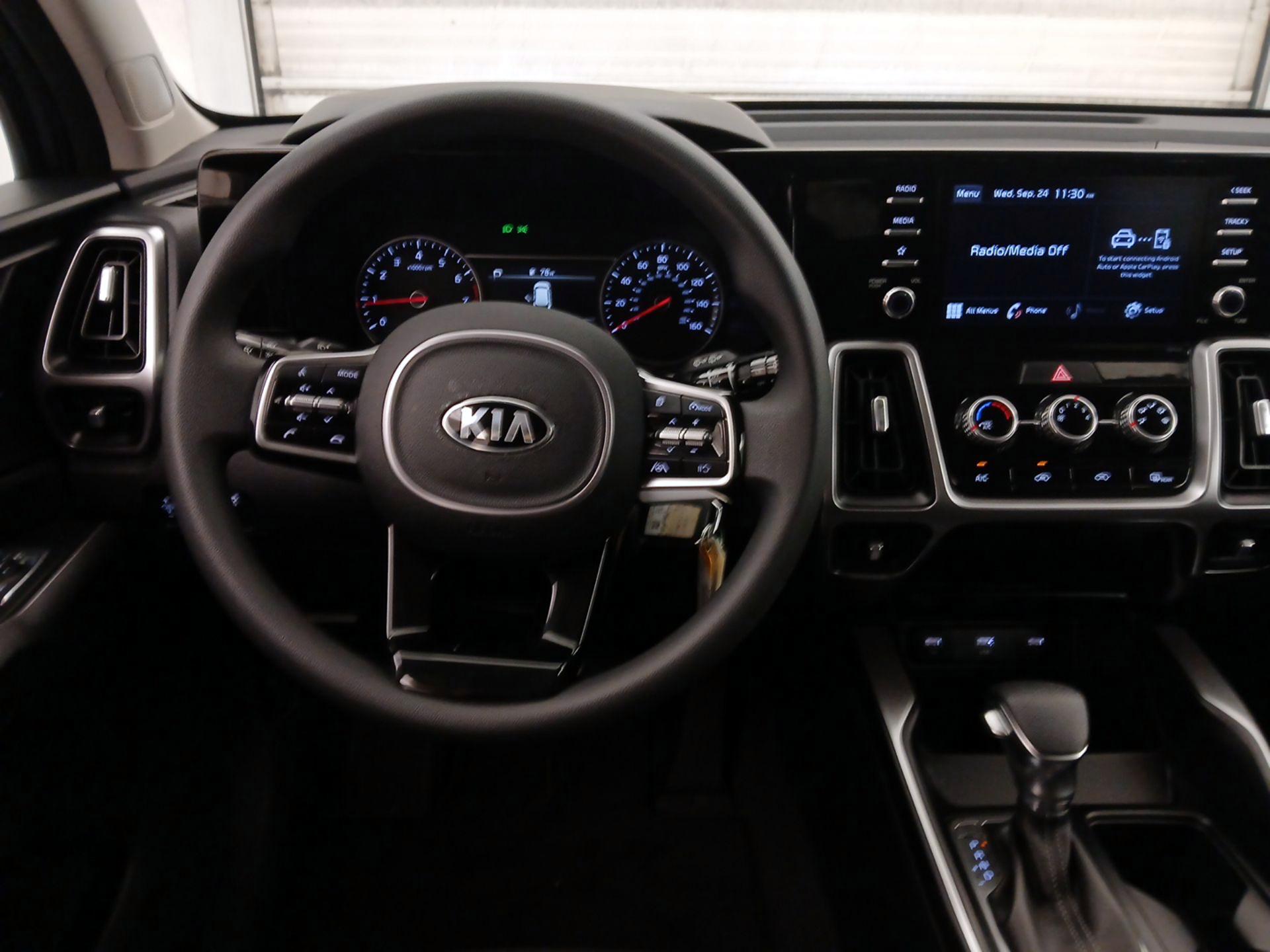 Thumbnail: 2021 Kia Sorento - 10