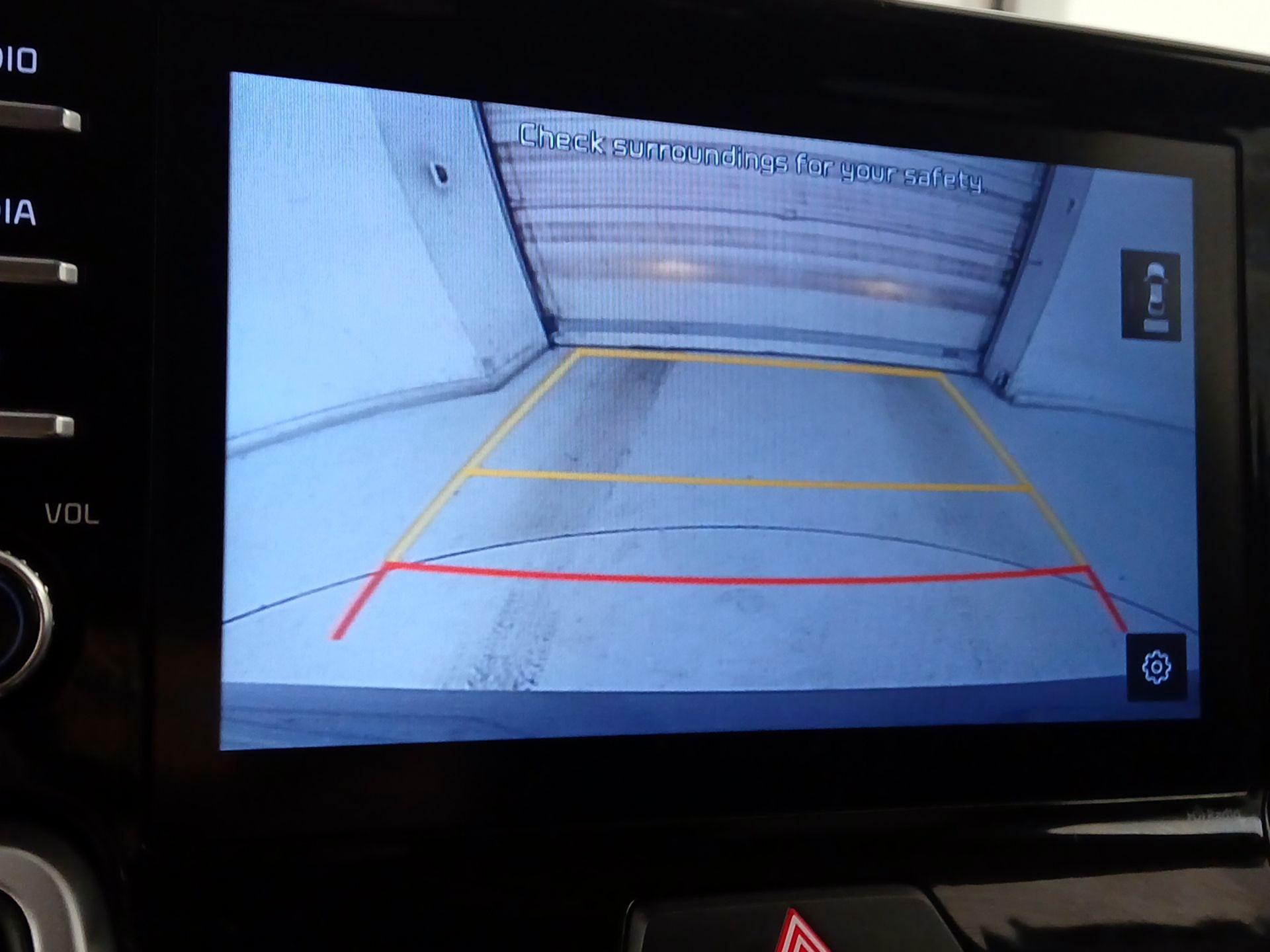 Thumbnail: 2021 Kia Sorento - 14