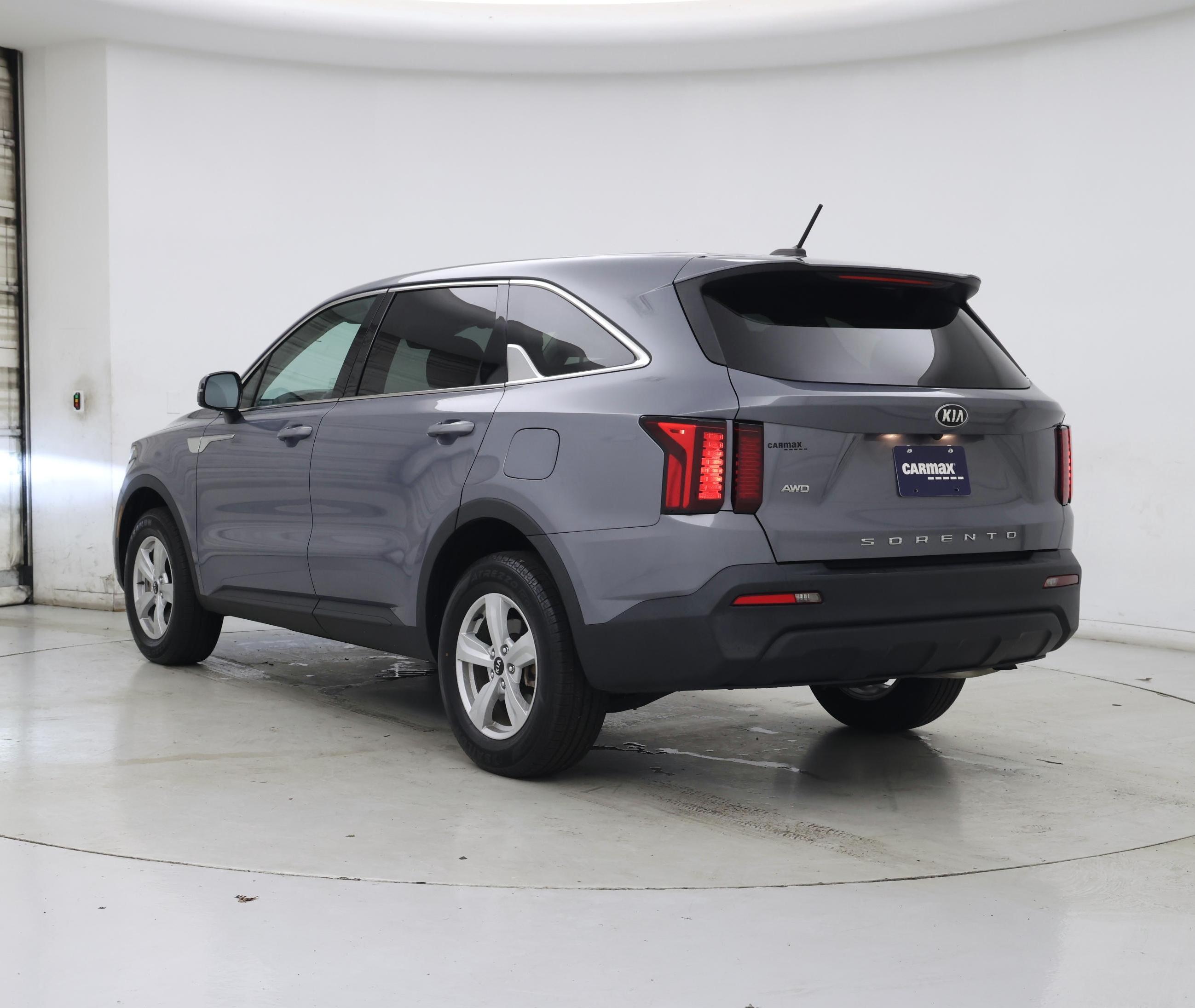 Thumbnail: 2021 Kia Sorento - 2