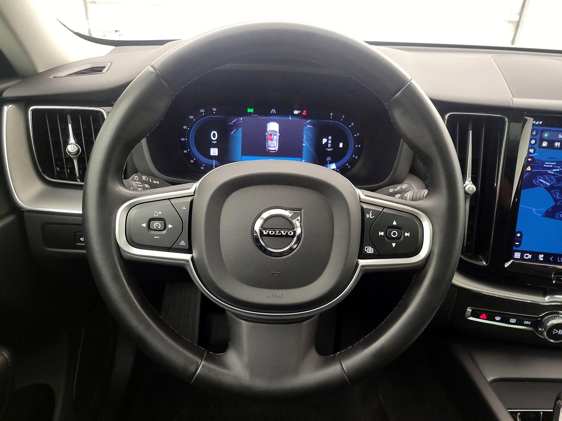 Thumbnail: 2023 Volvo XC60 - 10