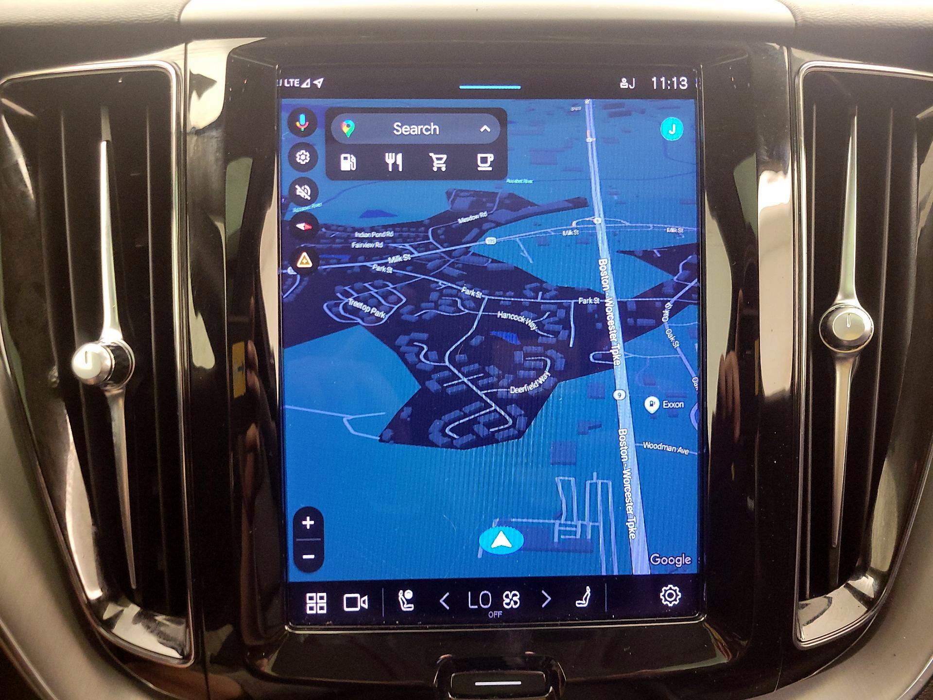 Thumbnail: 2023 Volvo XC60 - 14