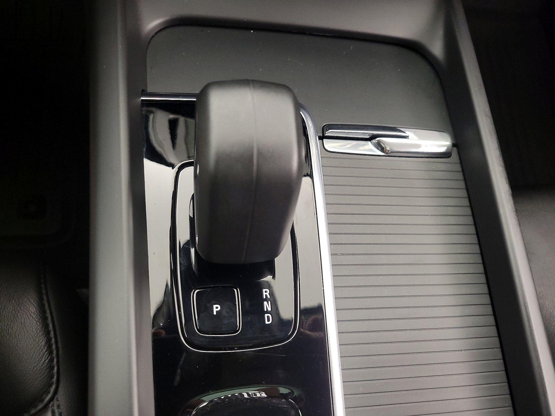 Thumbnail: 2023 Volvo XC60 - 18